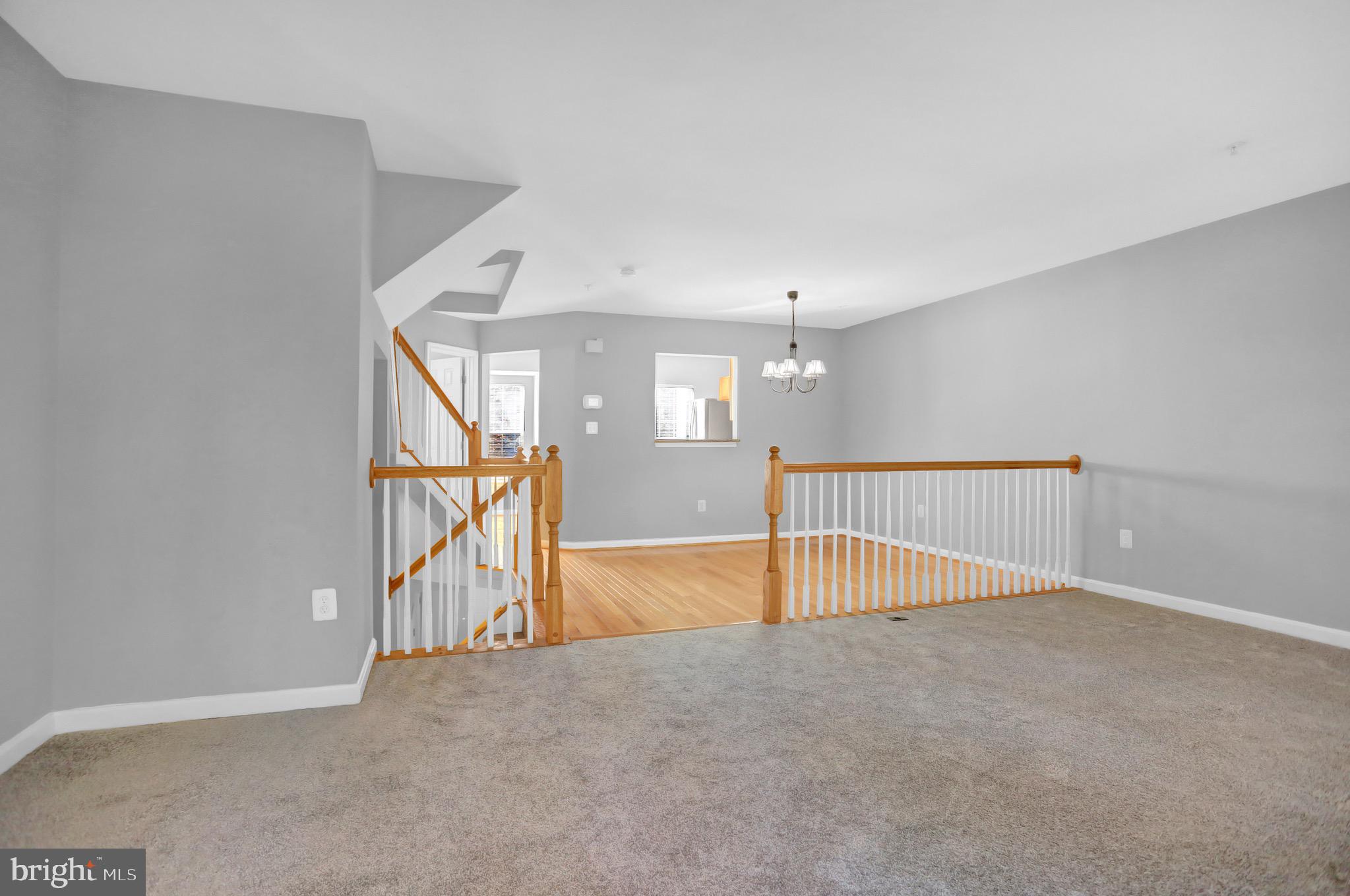 SEVEN OAKS - Residential