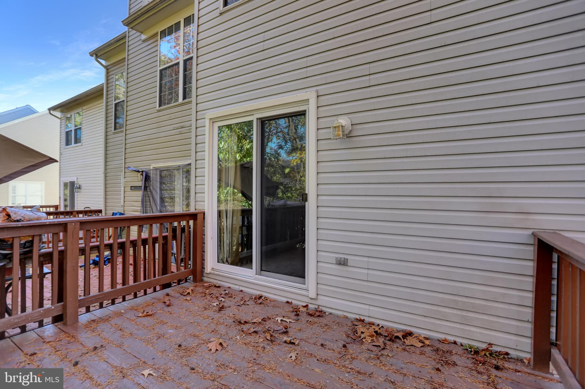 SEVEN OAKS - Residential