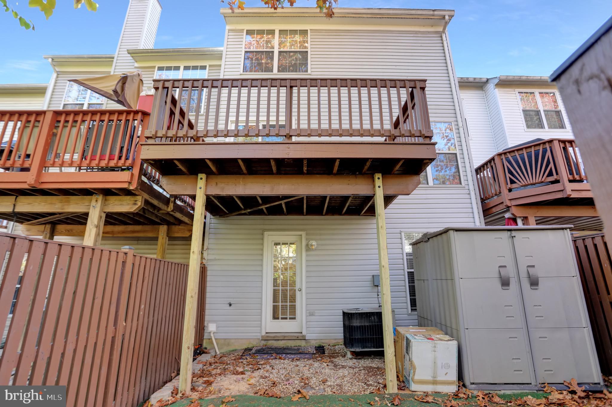 SEVEN OAKS - Residential