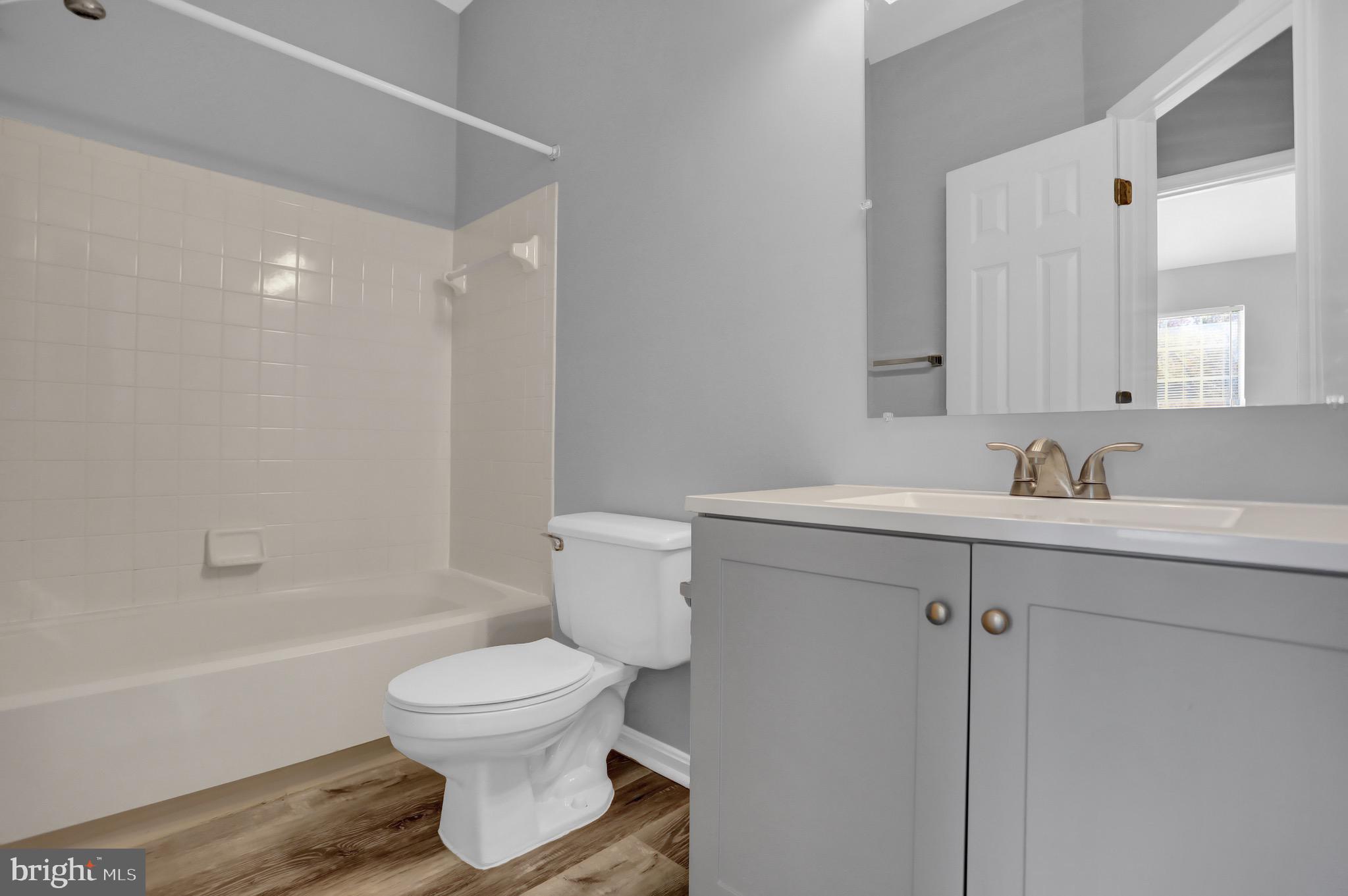 SEVEN OAKS - Residential