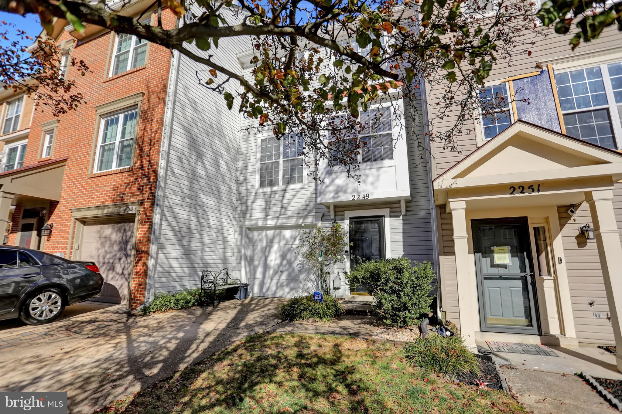 SEVEN OAKS - Residential