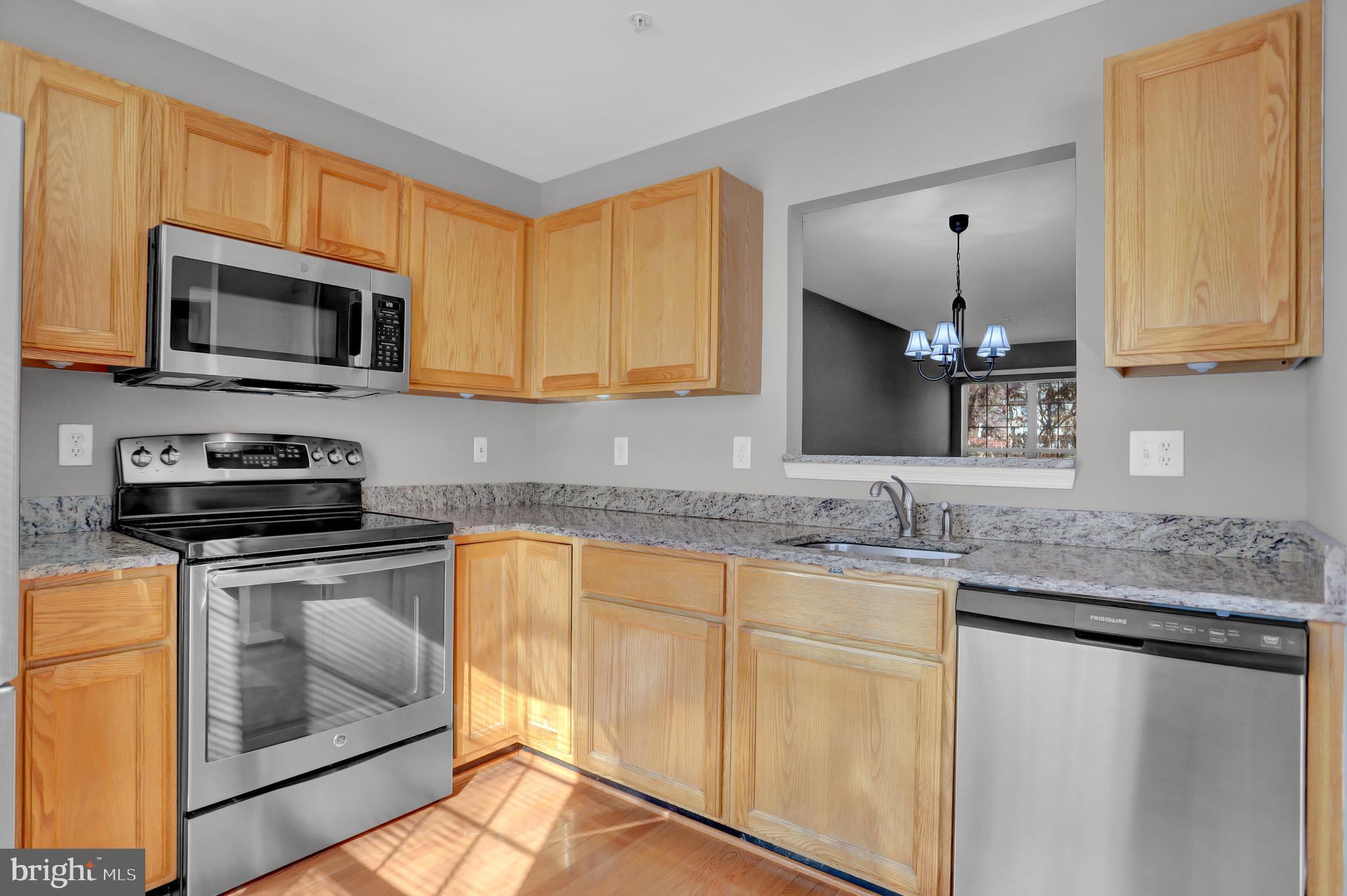 SEVEN OAKS - Residential