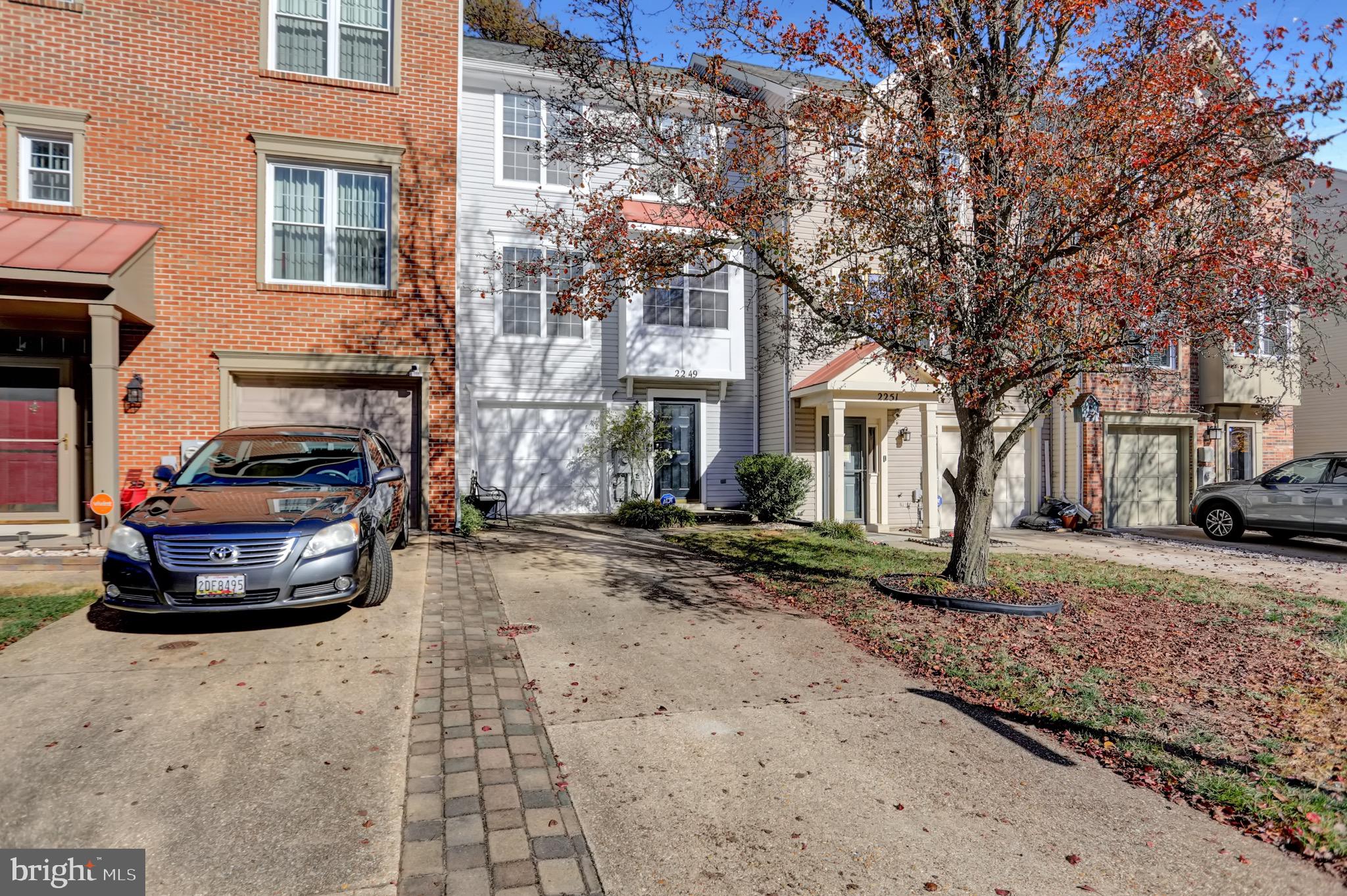 SEVEN OAKS - Residential