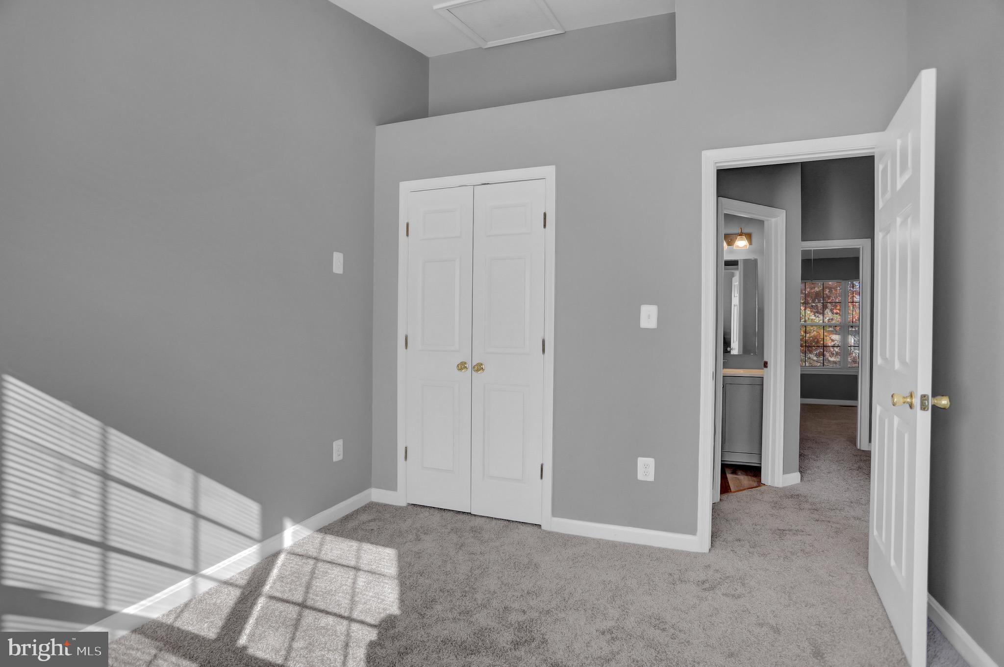 SEVEN OAKS - Residential