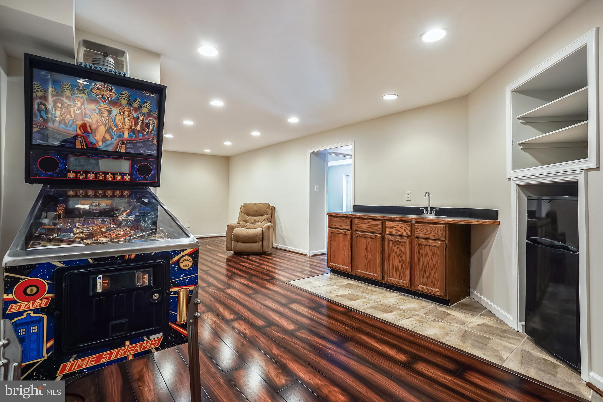 SIGNAL HILL - Residential