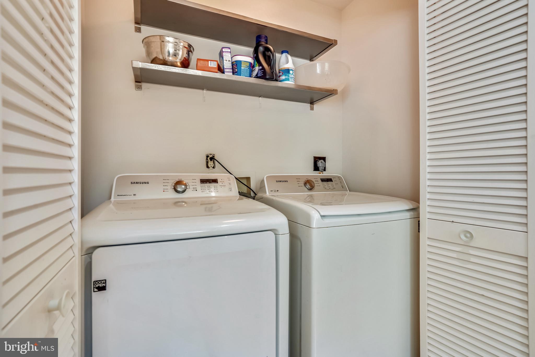 SIGNAL HILL - Residential