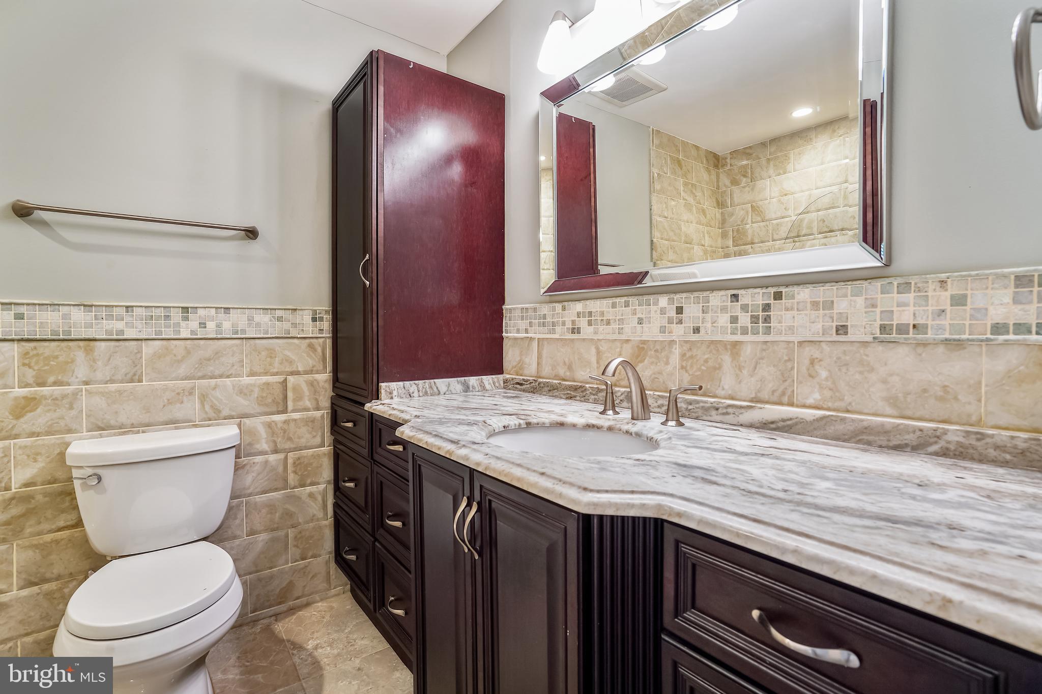 SIGNAL HILL - Residential