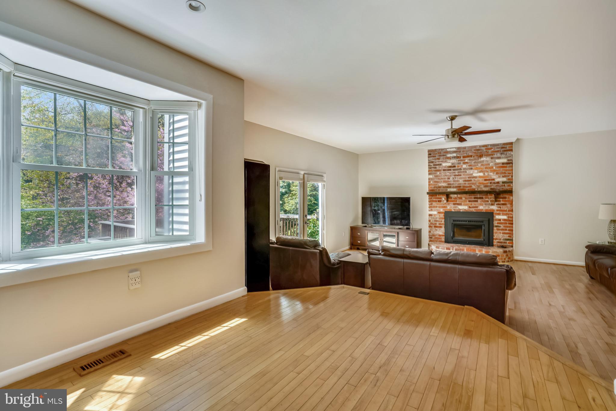 SIGNAL HILL - Residential