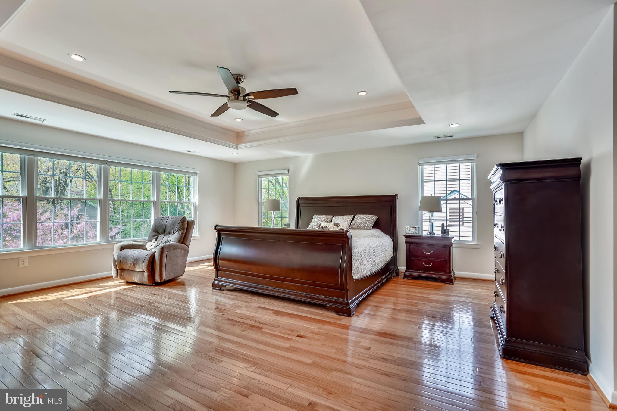 SIGNAL HILL - Residential