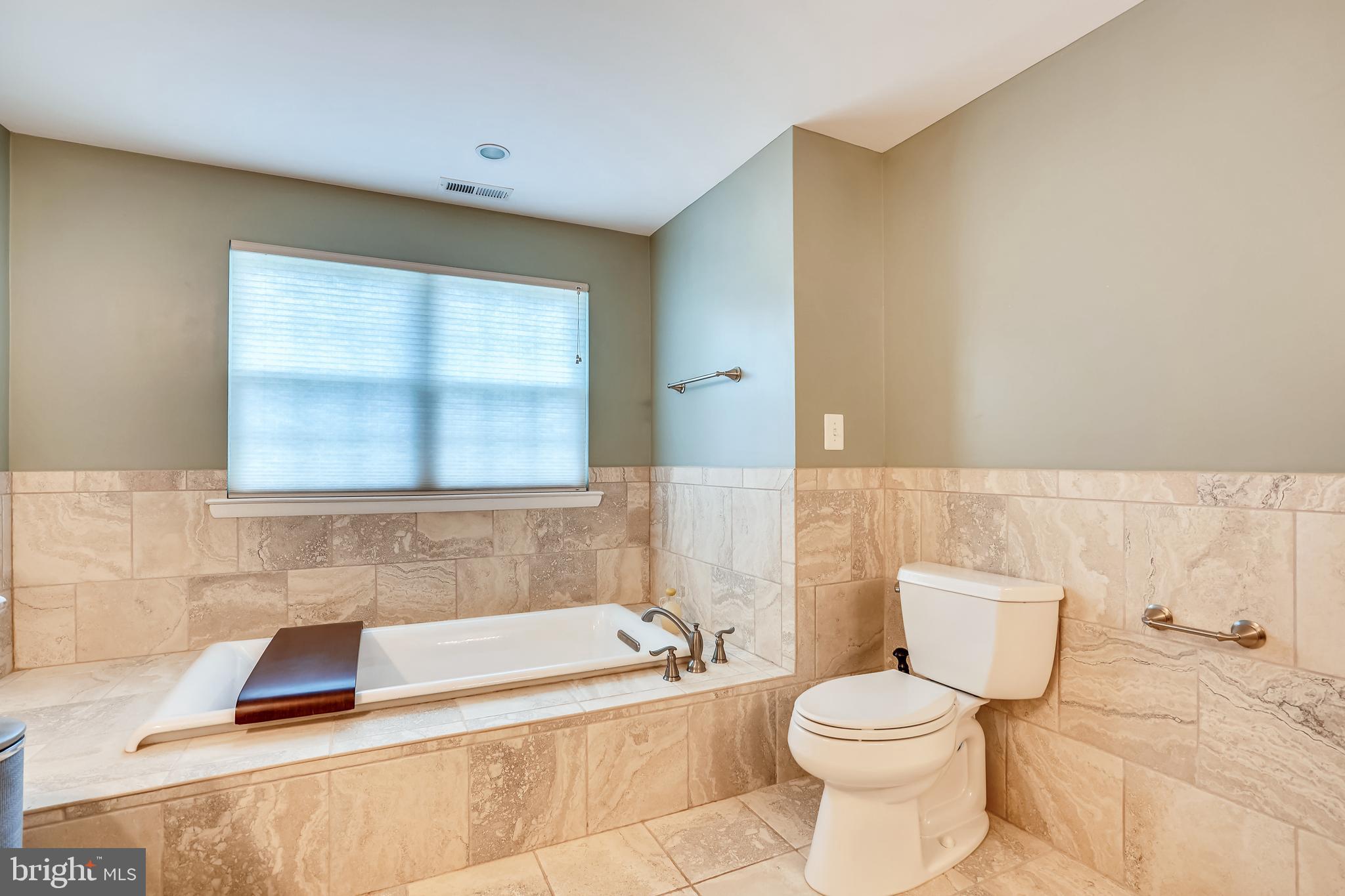 SIGNAL HILL - Residential