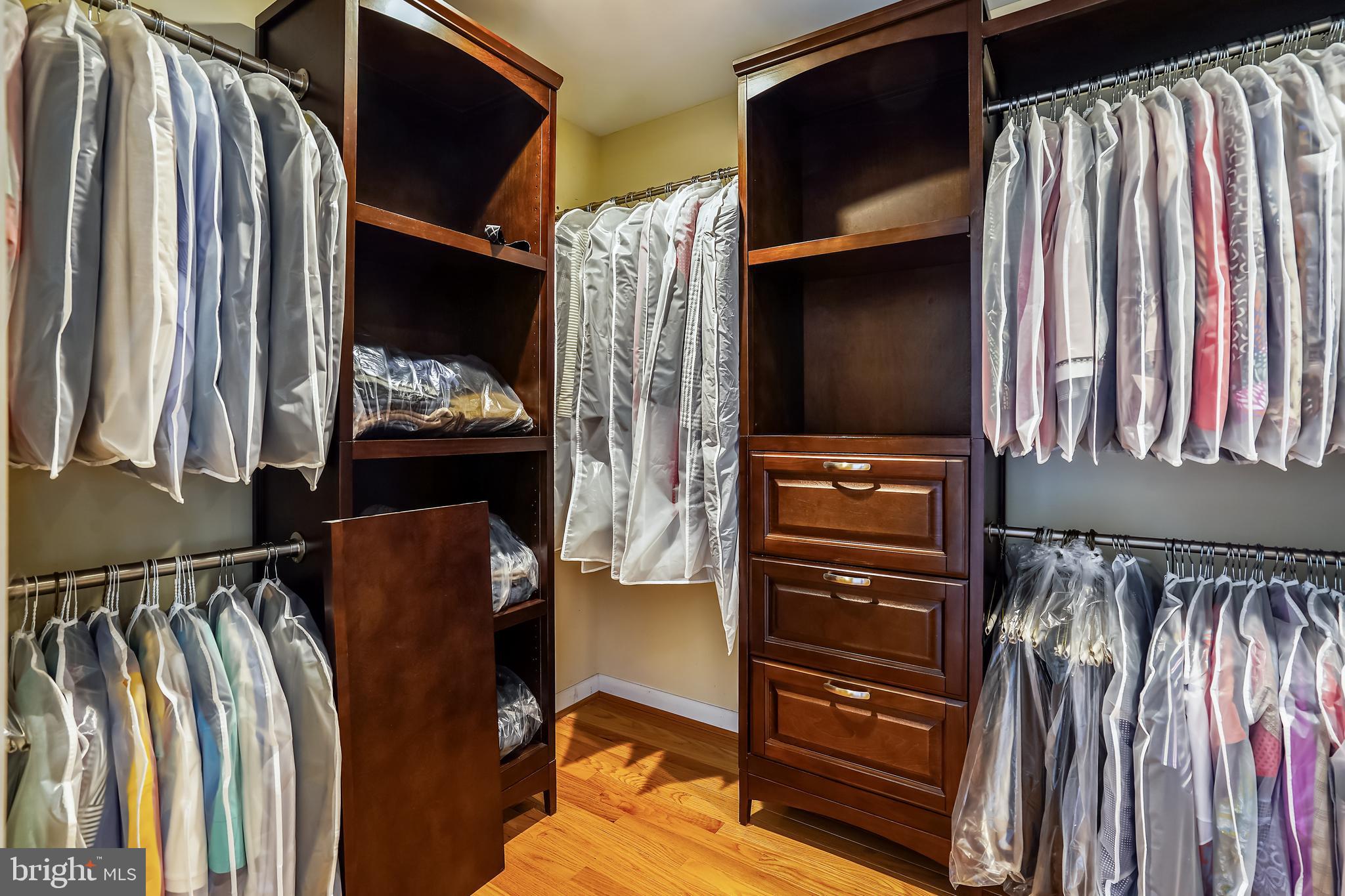 SIGNAL HILL - Residential