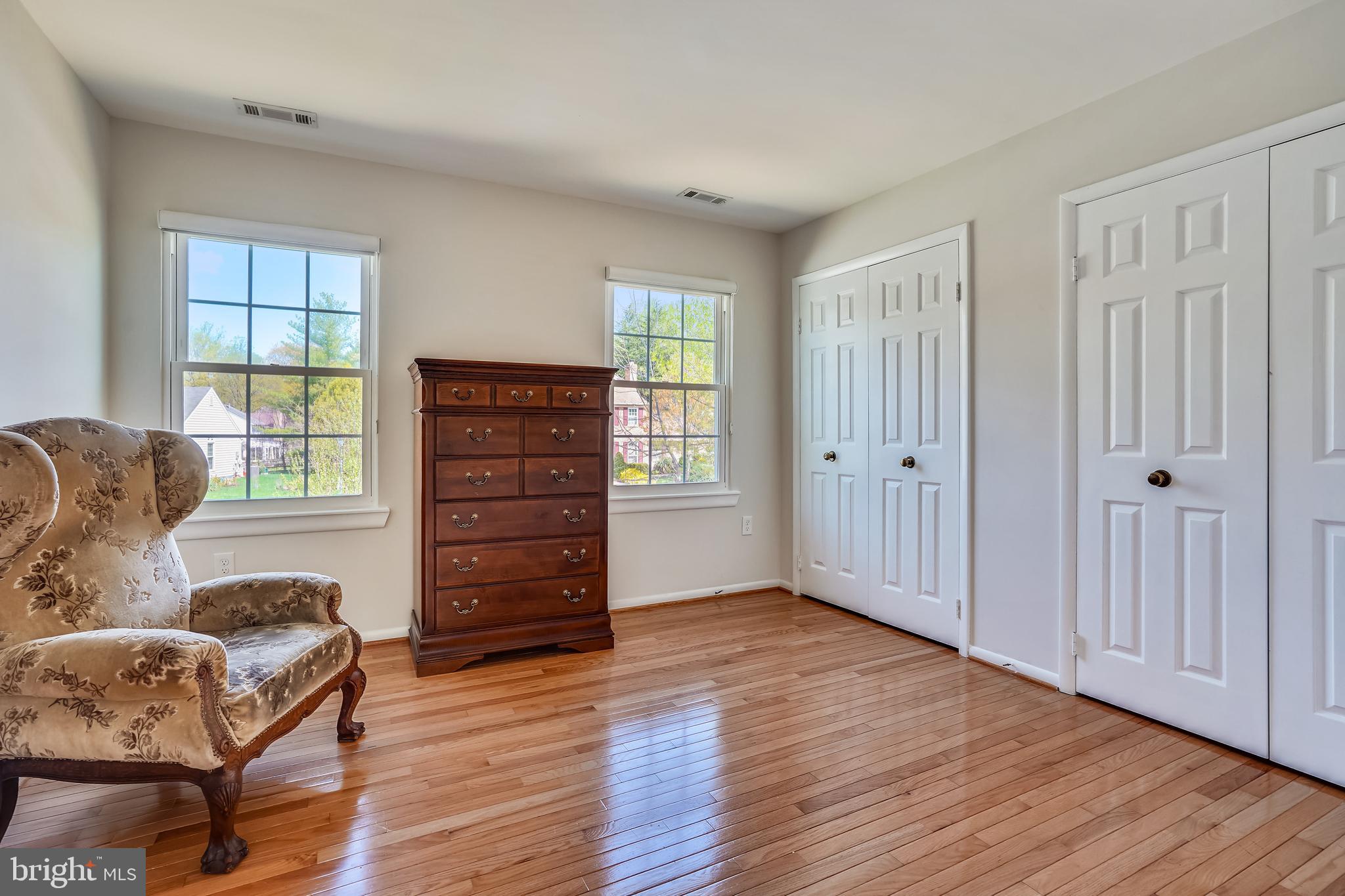 SIGNAL HILL - Residential