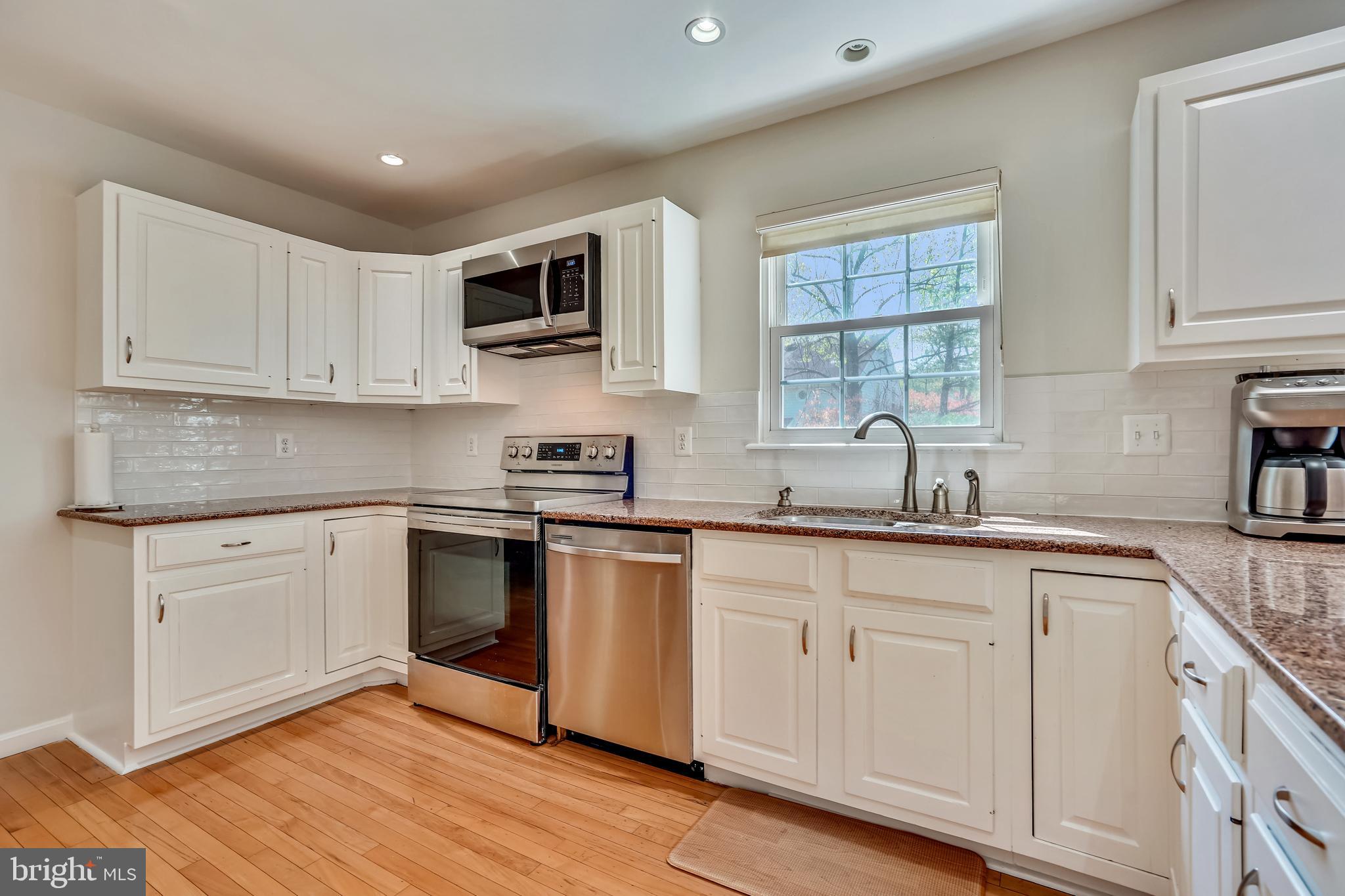 SIGNAL HILL - Residential