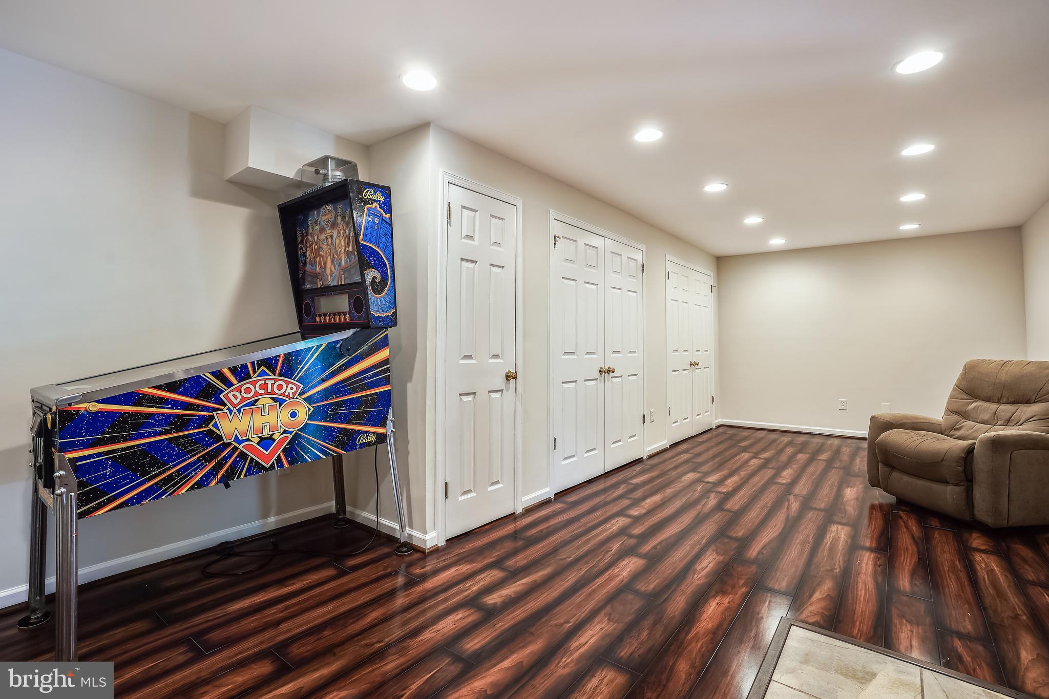 SIGNAL HILL - Residential