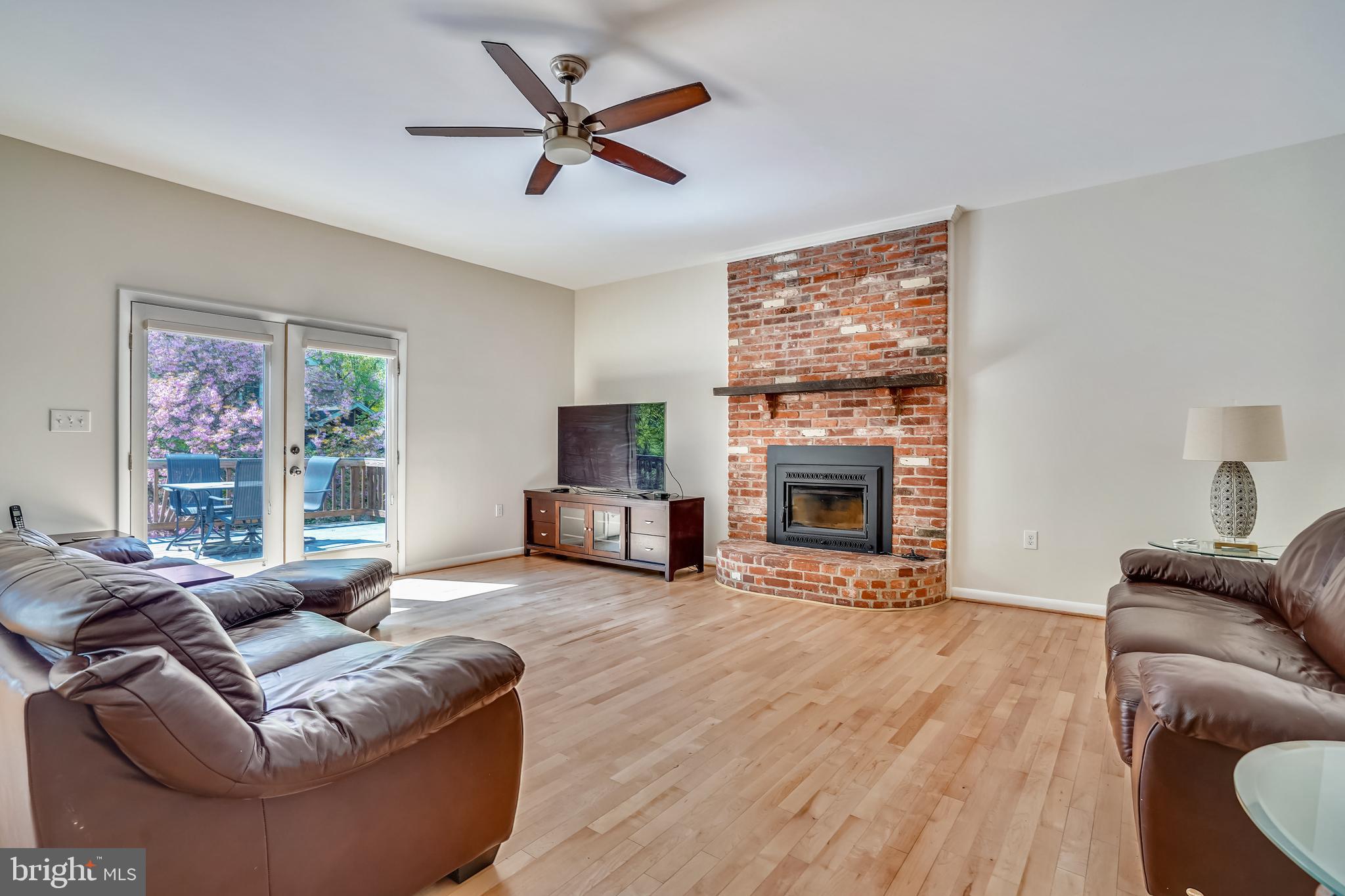 SIGNAL HILL - Residential