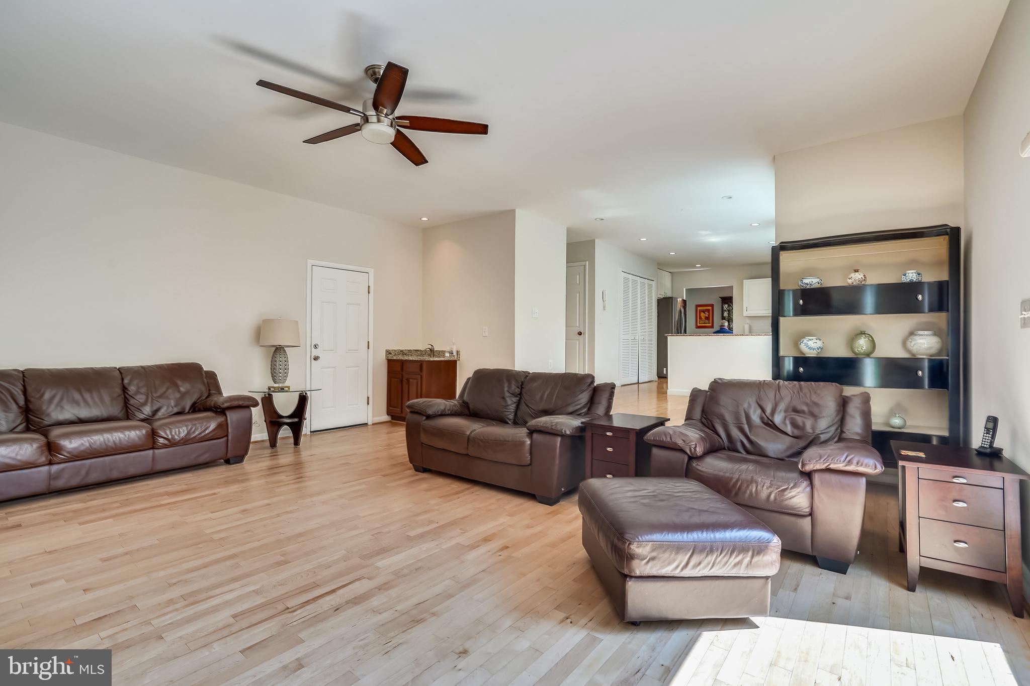 SIGNAL HILL - Residential