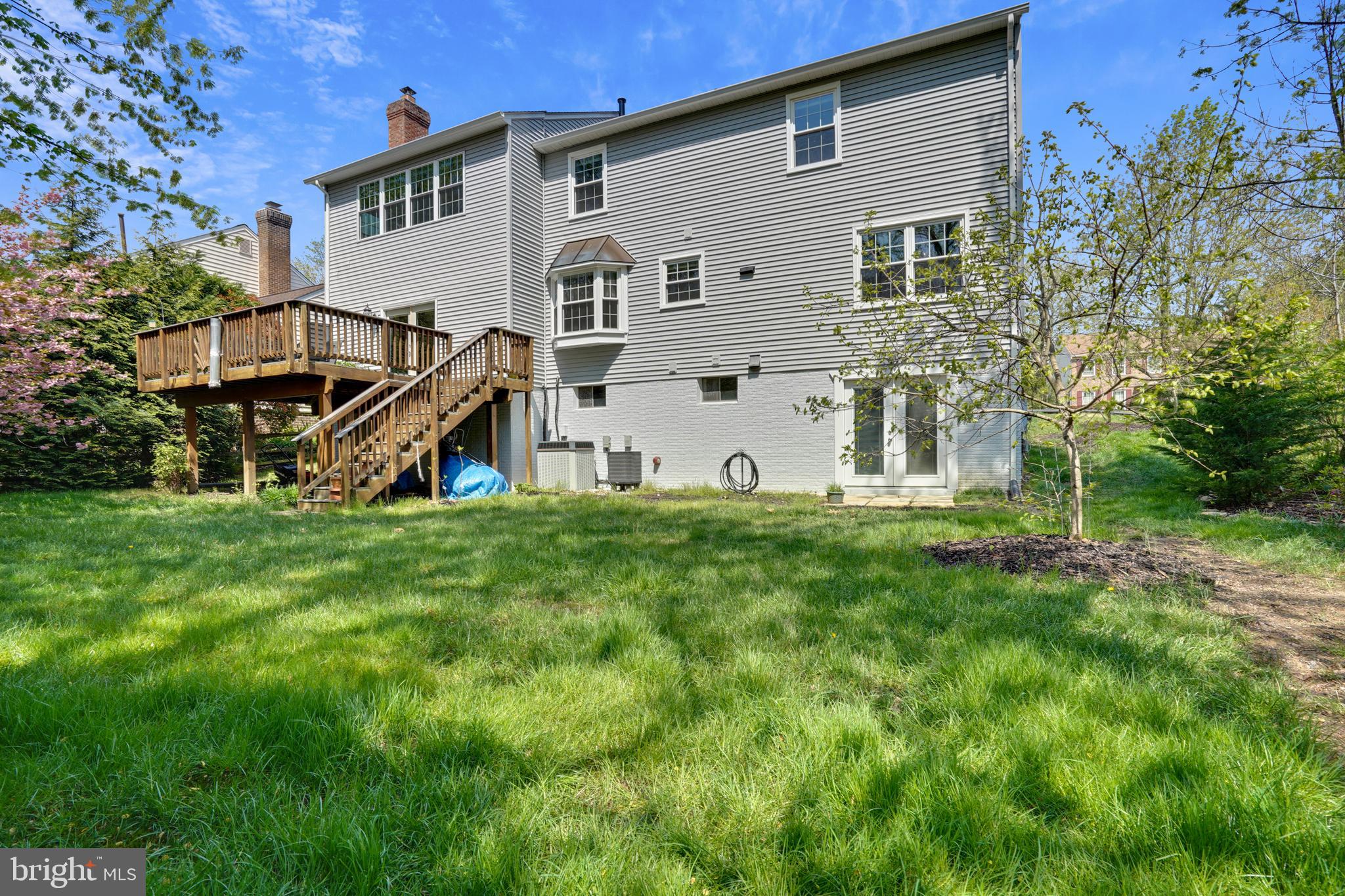 SIGNAL HILL - Residential