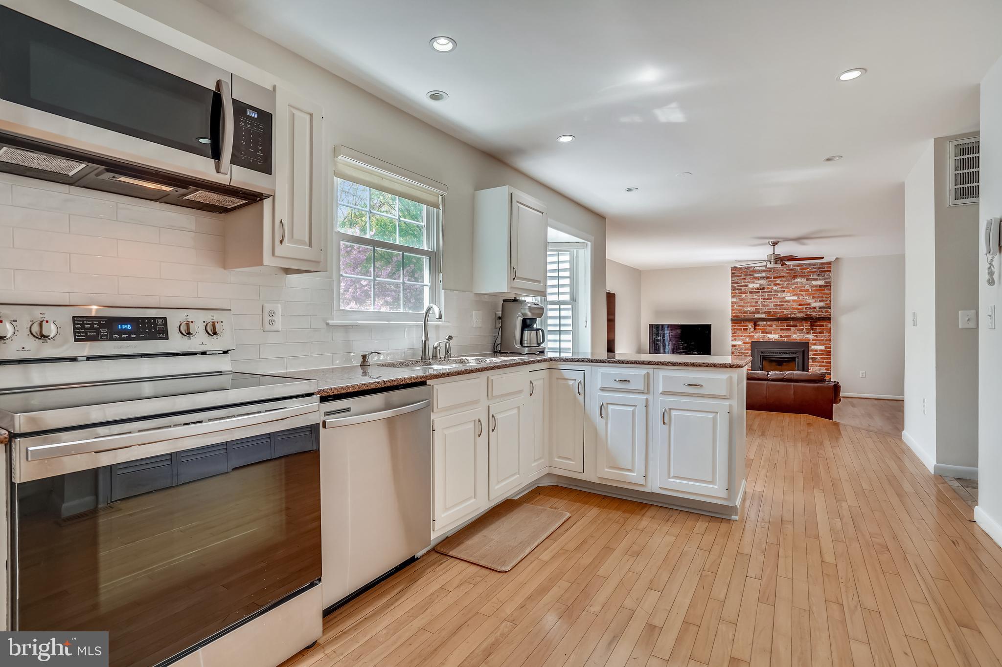 SIGNAL HILL - Residential