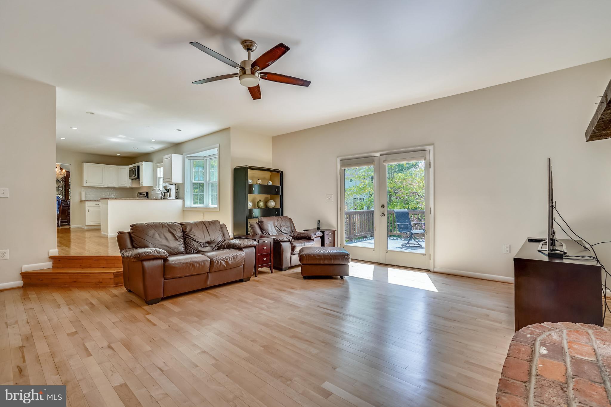 SIGNAL HILL - Residential