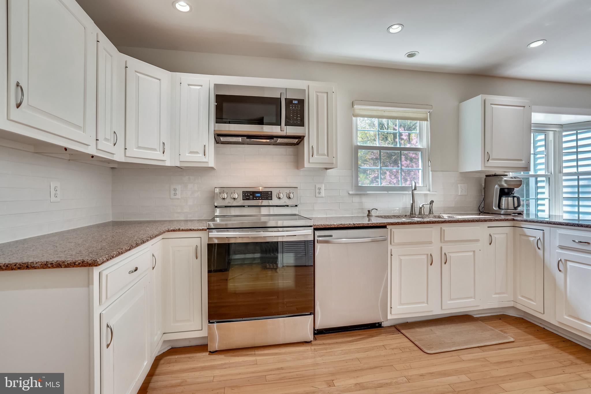 SIGNAL HILL - Residential