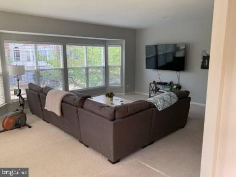 ISLAND CREEK - Residential