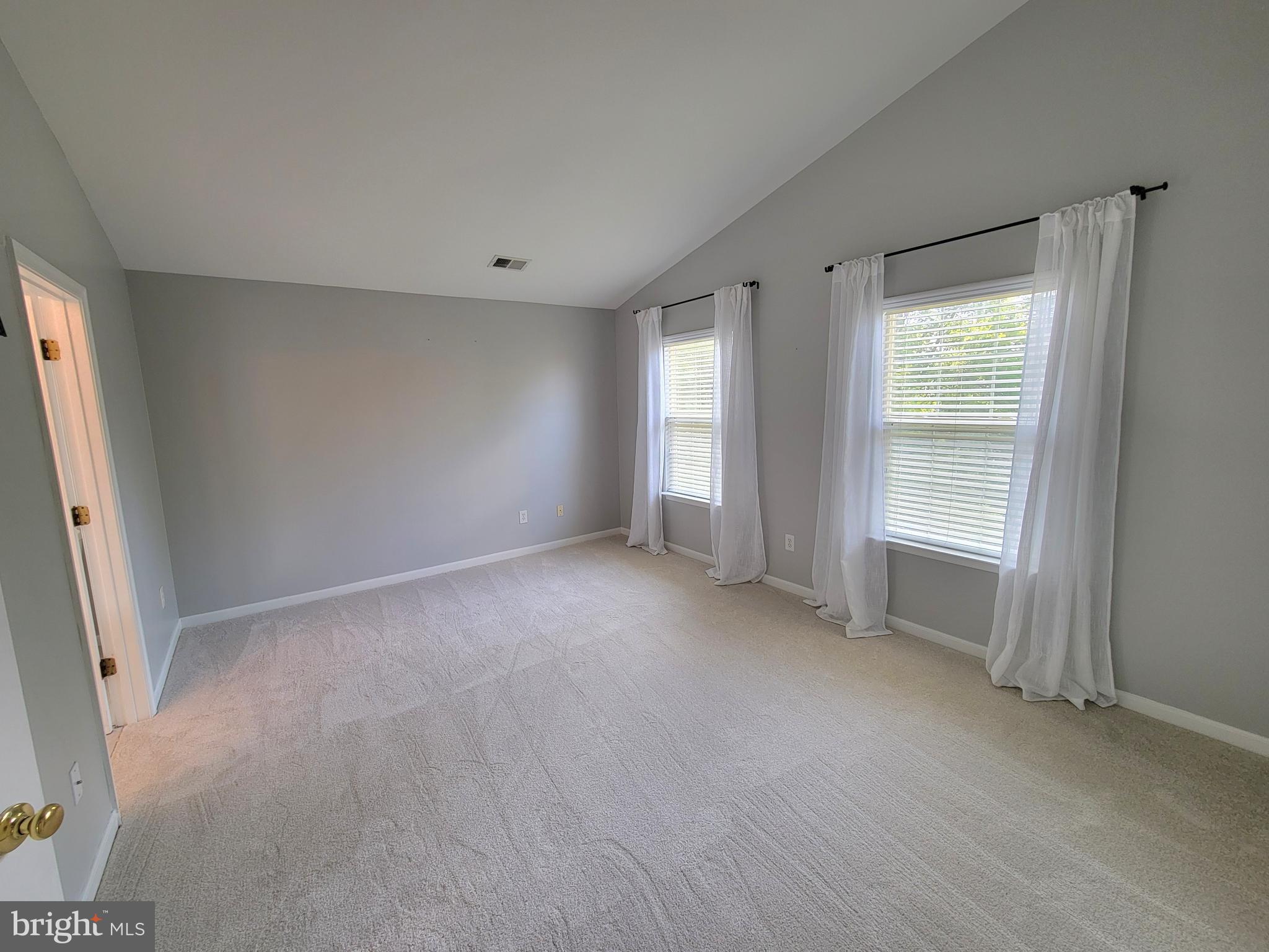 ISLAND CREEK - Residential