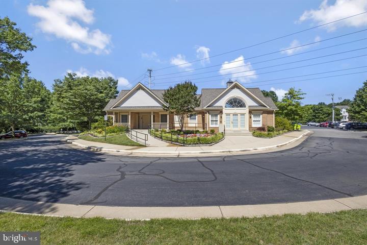 ISLAND CREEK - Residential