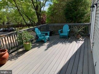 ISLAND CREEK - Residential