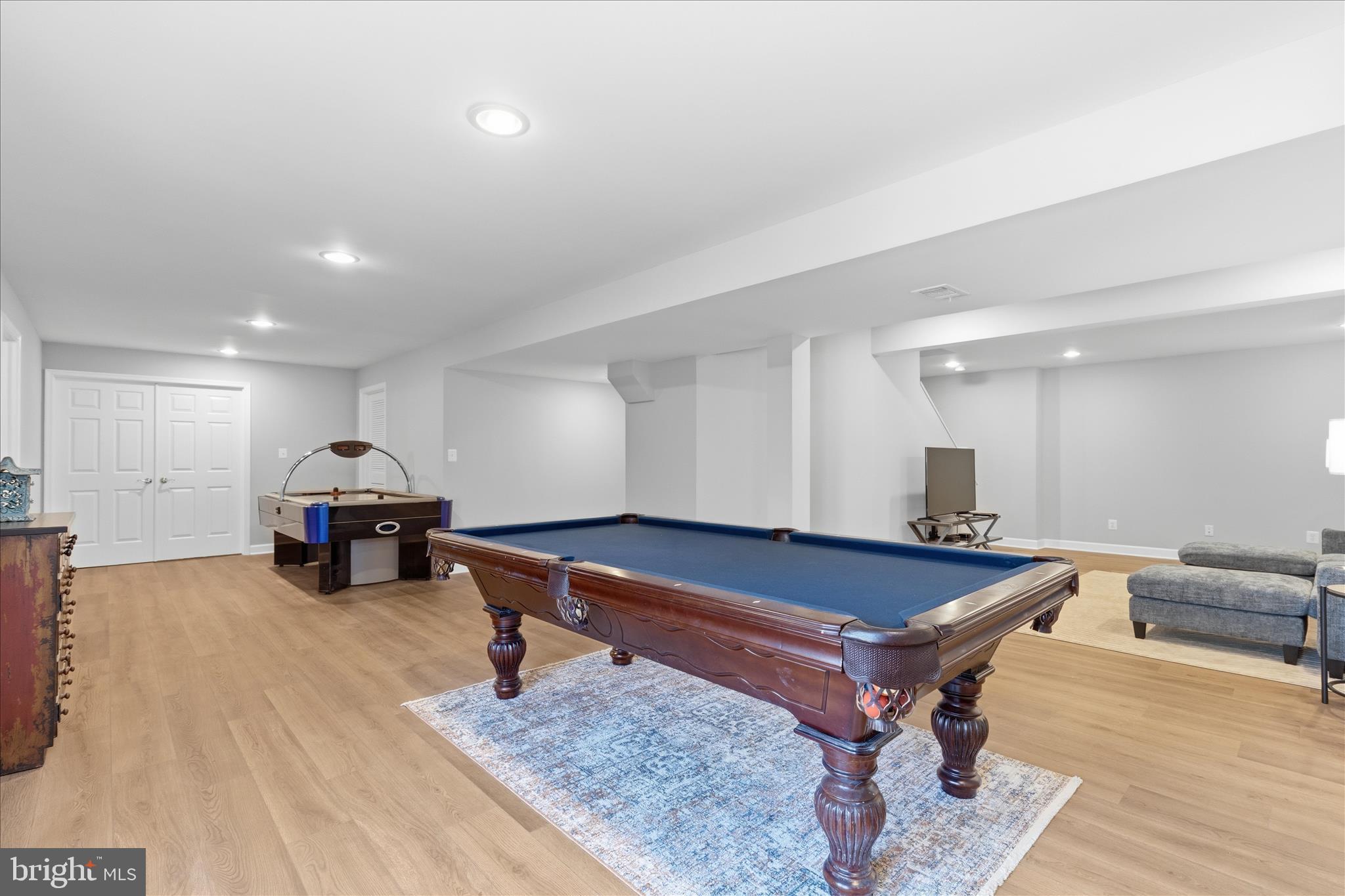 OAK VALLEY - Residential