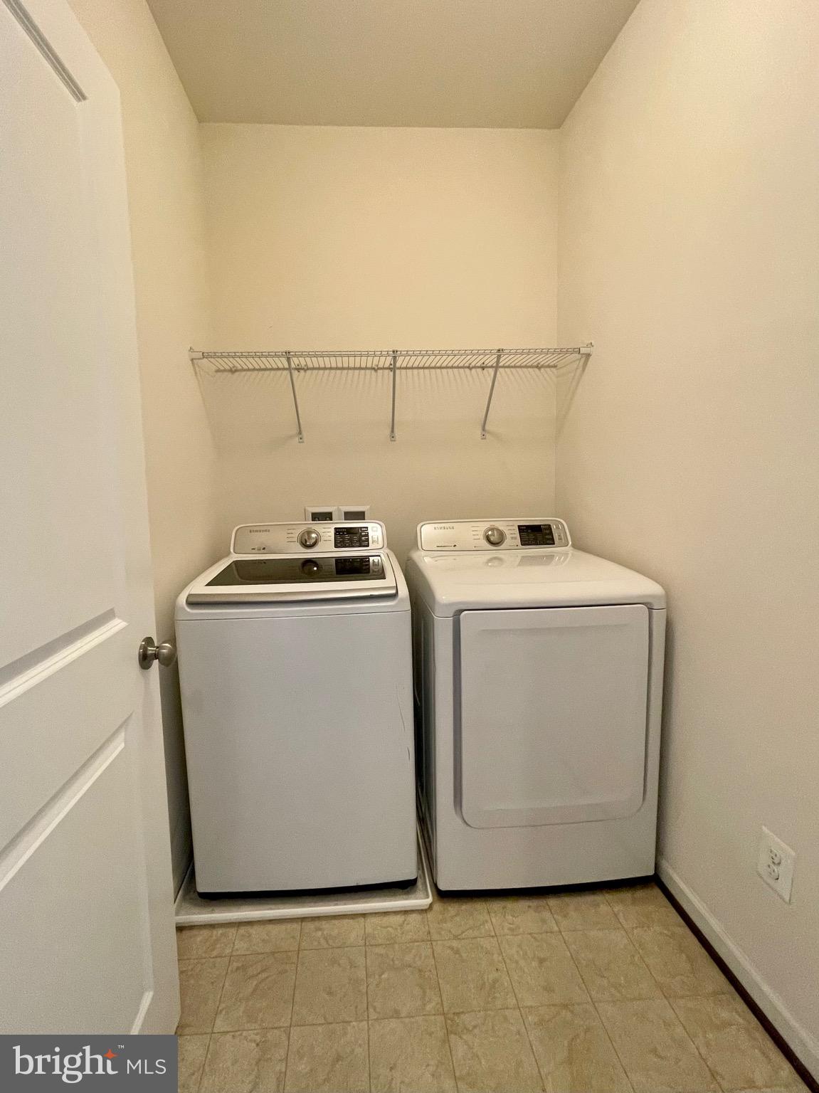 WOODSTREAM - Residential Lease