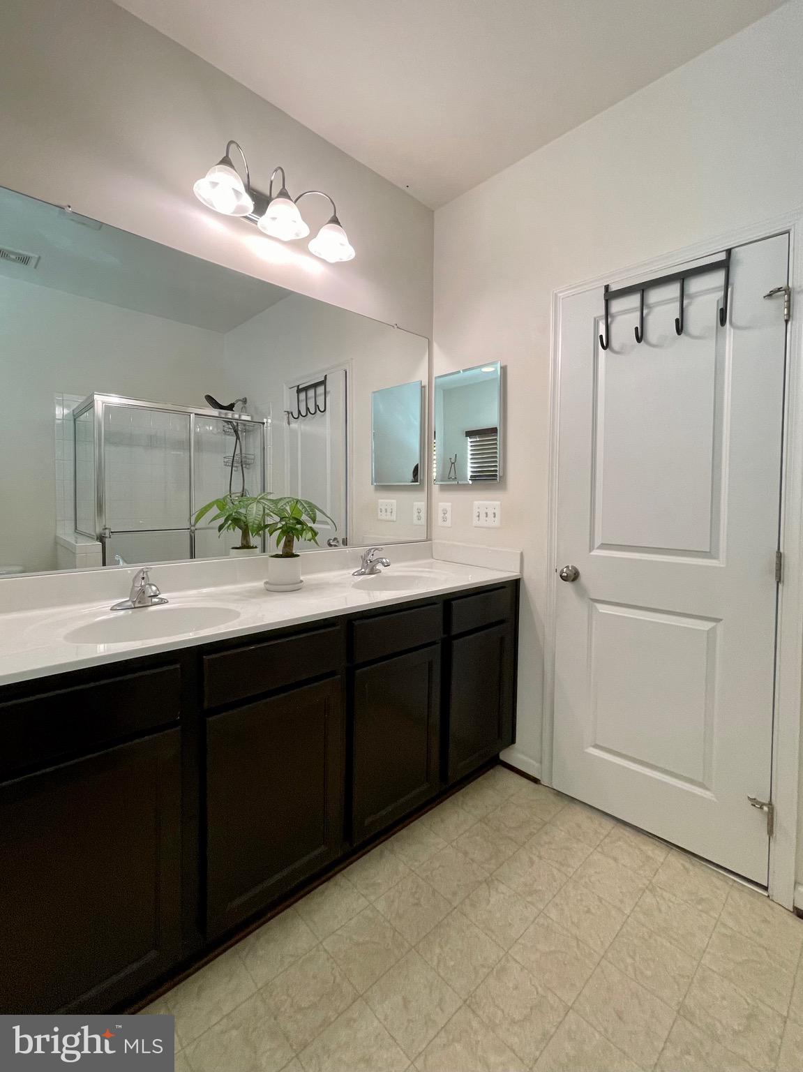 WOODSTREAM - Residential Lease