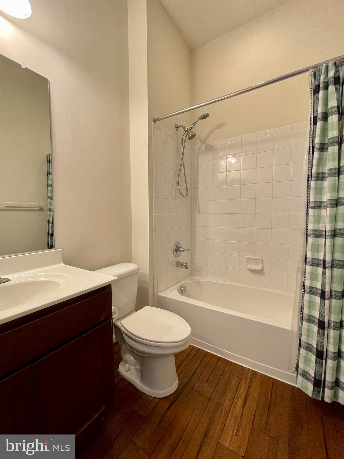 WOODSTREAM - Residential Lease