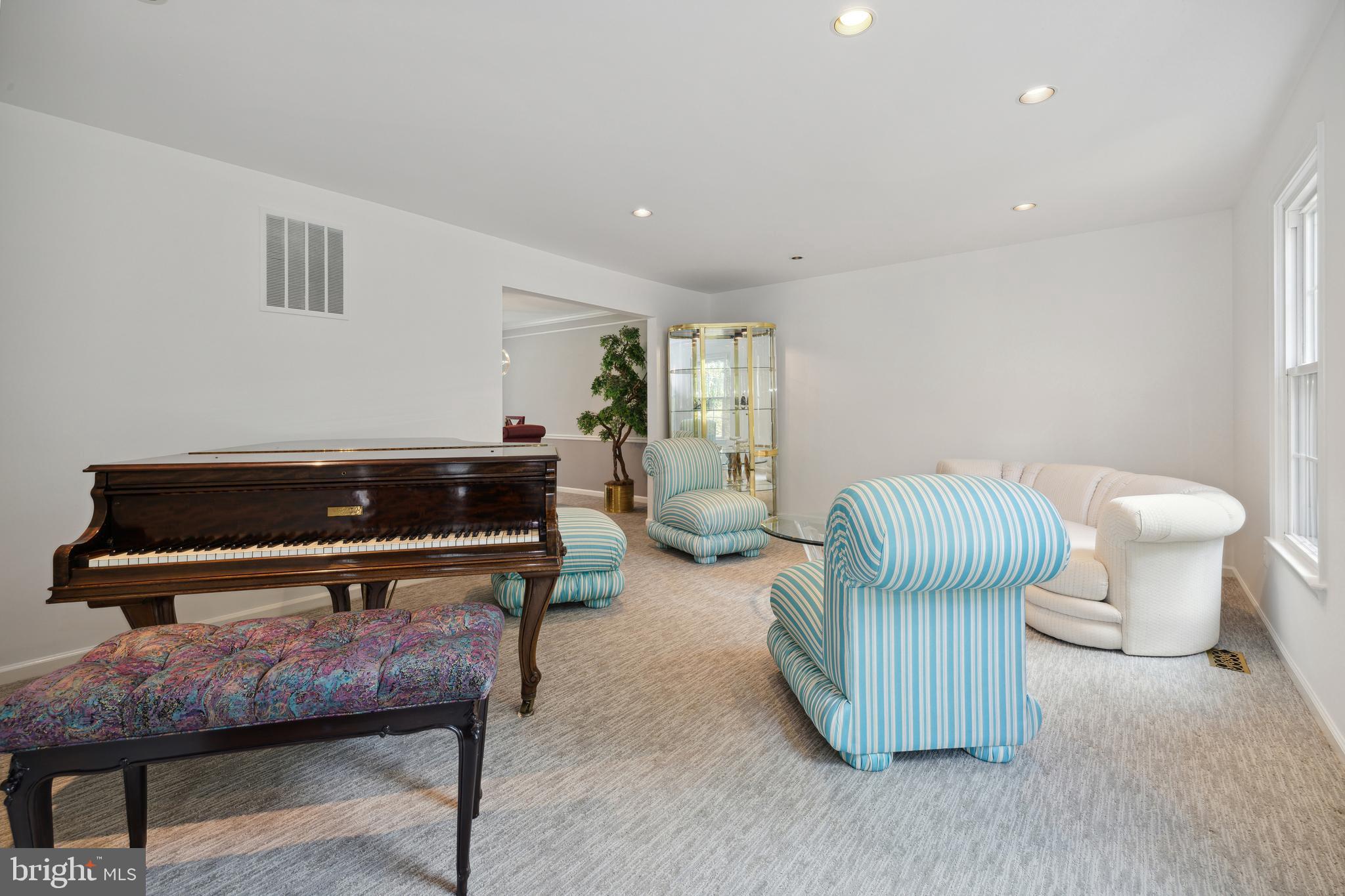 ORCHARD RIDGE - Residential