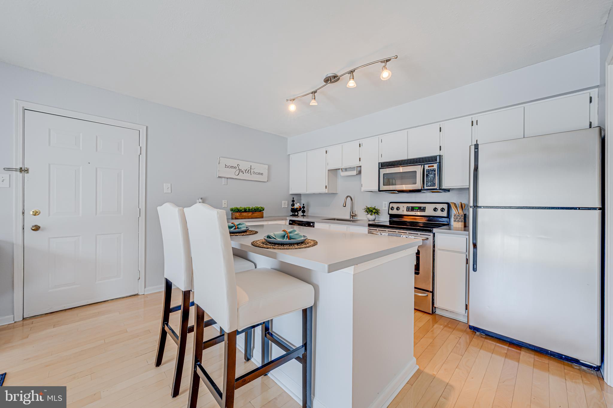 POINTE AT PARK CENTER - Residential