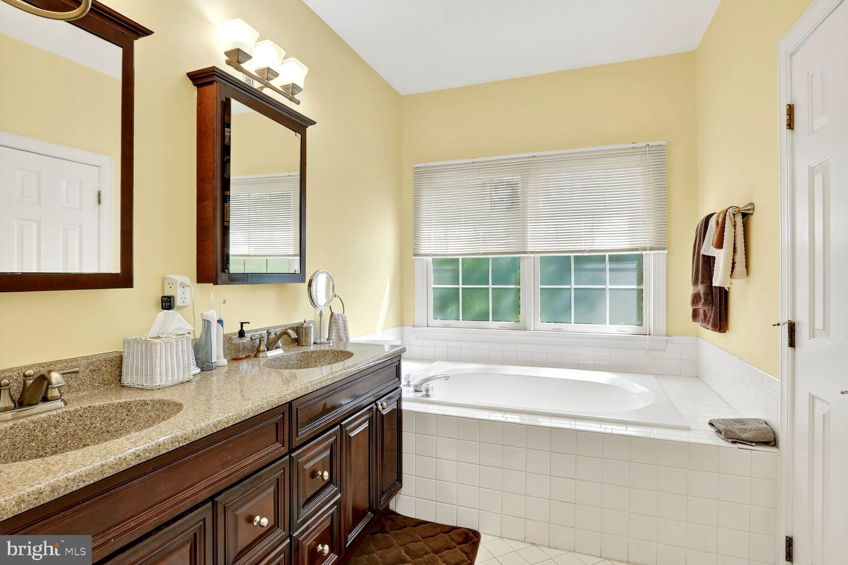 PT ROCKVILLE TWN RES 3 - Residential