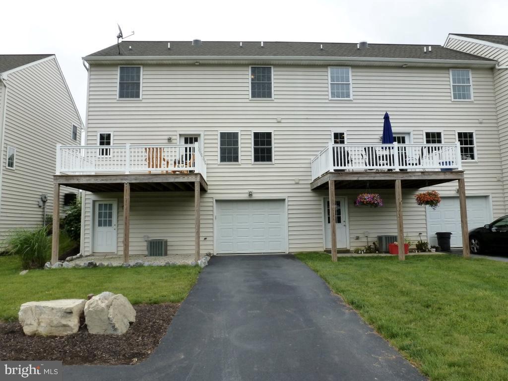 PARK RIDGE CROSSING - Residential