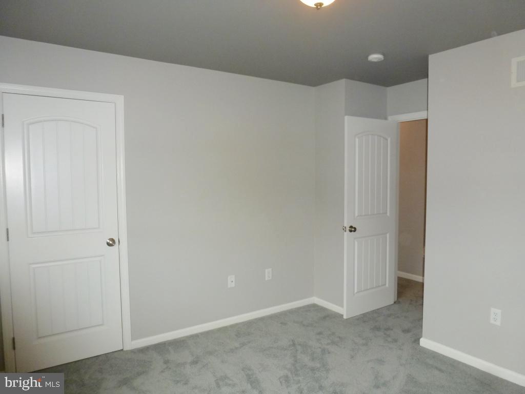 PARK RIDGE CROSSING - Residential