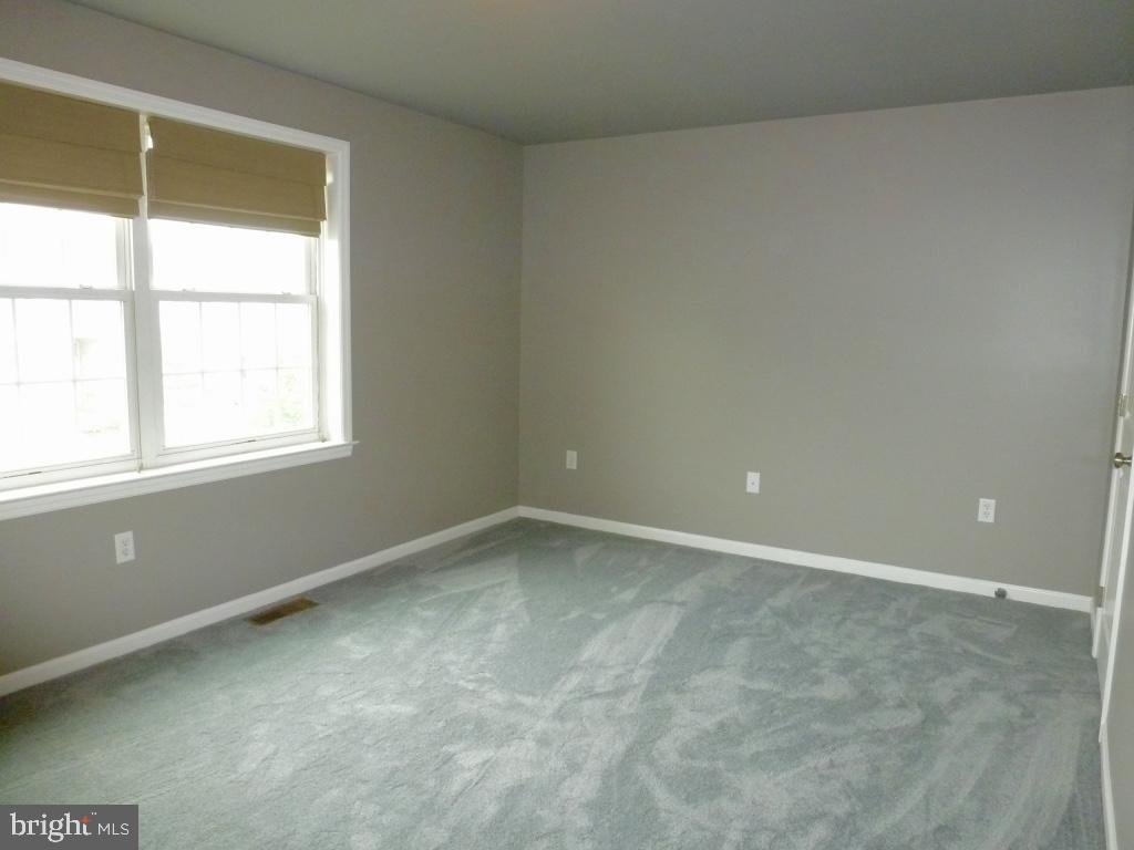 PARK RIDGE CROSSING - Residential