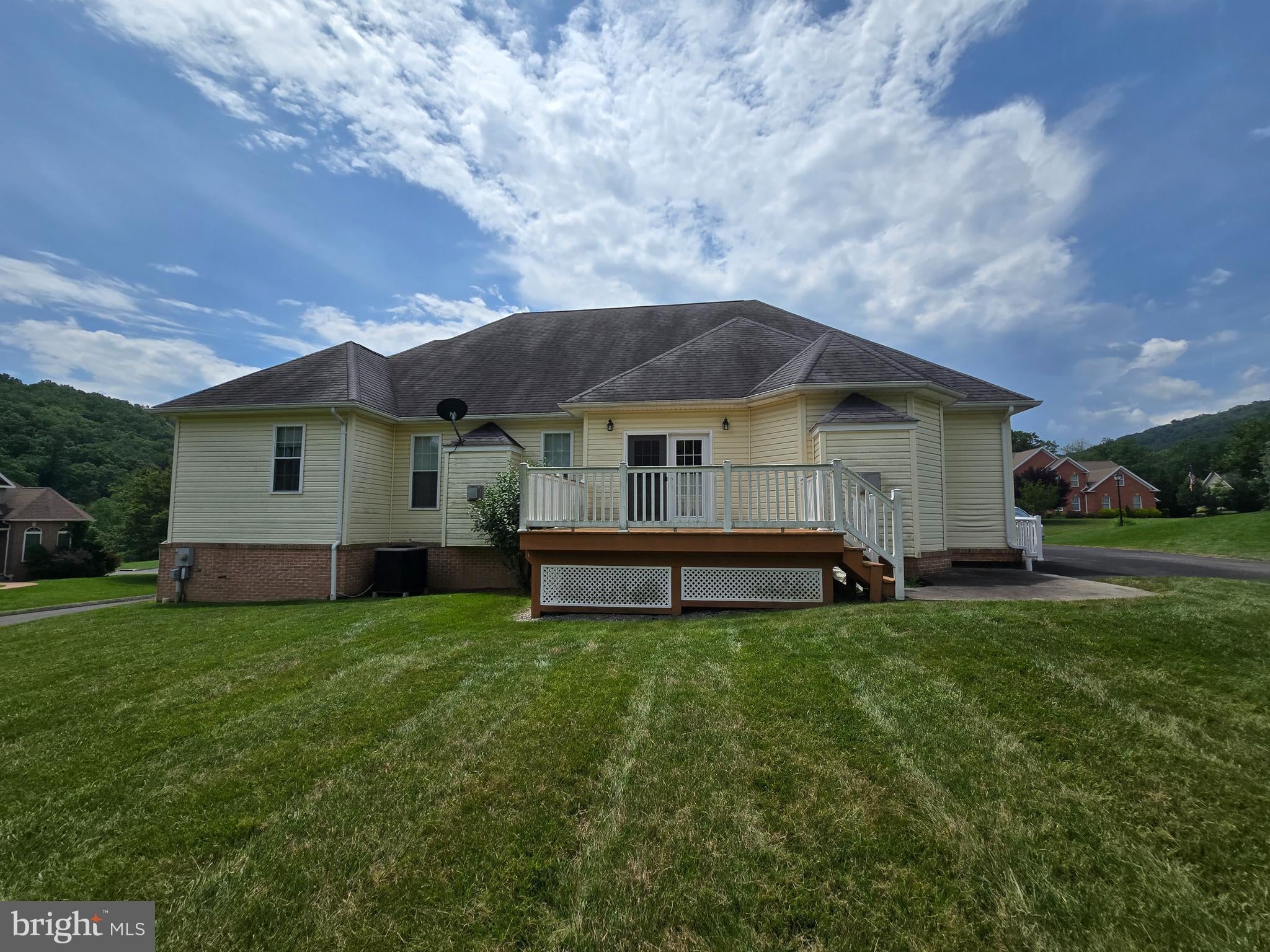 10501 PEARL VIEW PLACE