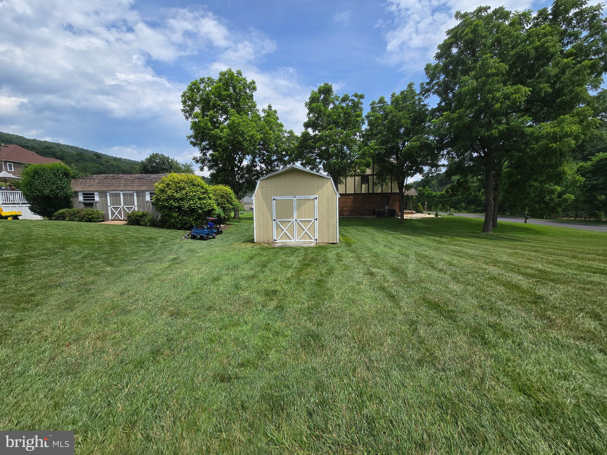 10501 PEARL VIEW PLACE