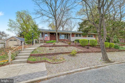 19 W ILLINOIS AVENUE ABSECON NJ 08201