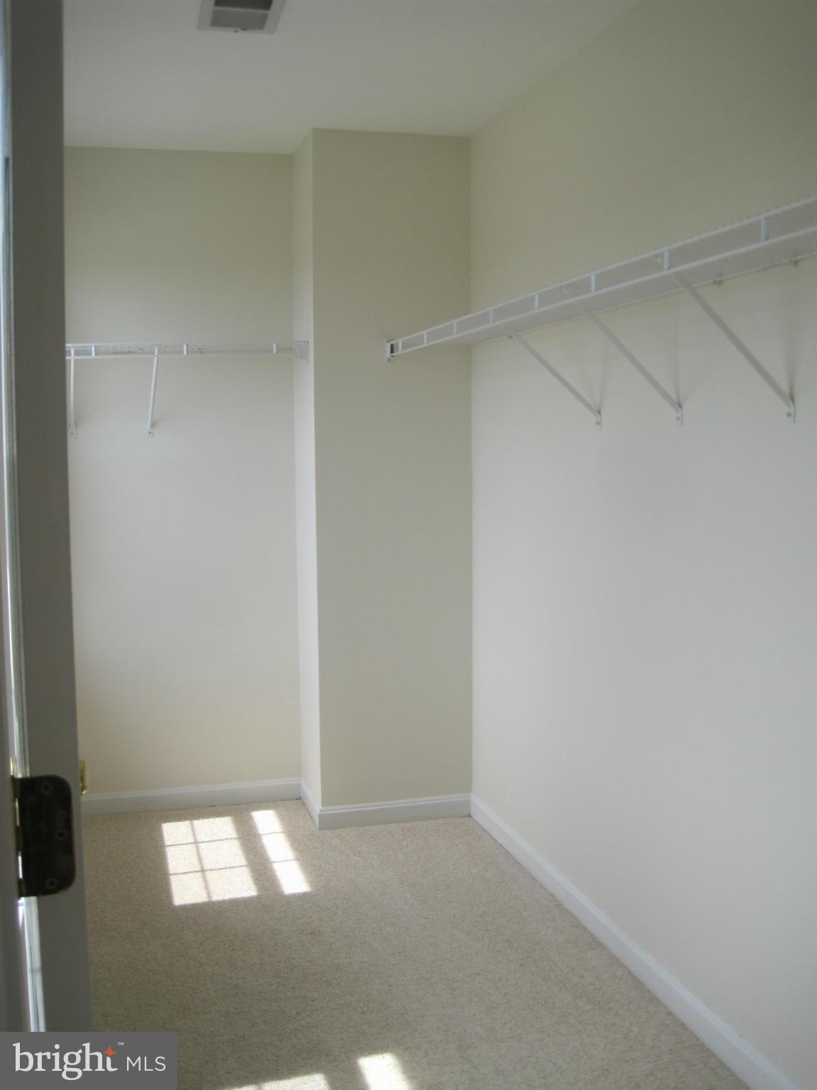 PERRY FARMS - Residential Lease