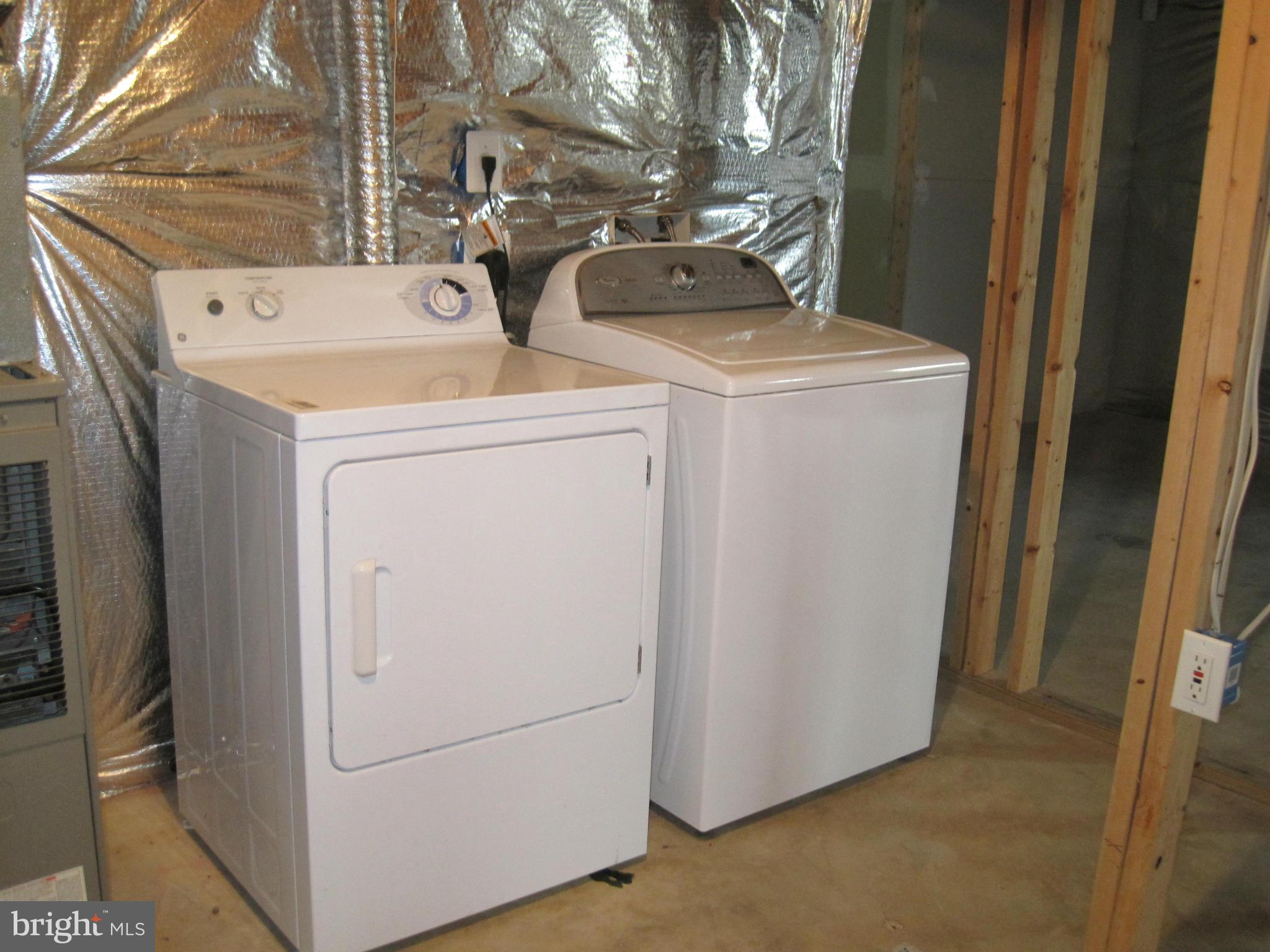 PERRY FARMS - Residential Lease