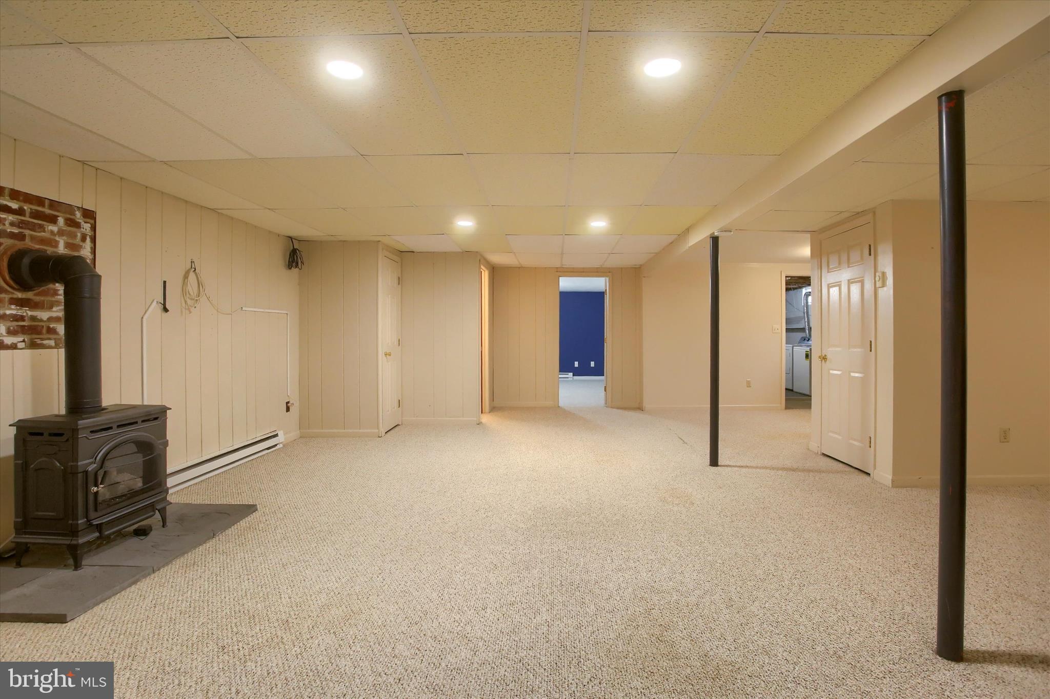 MEETING HOUSE HEIGHTS - Residential