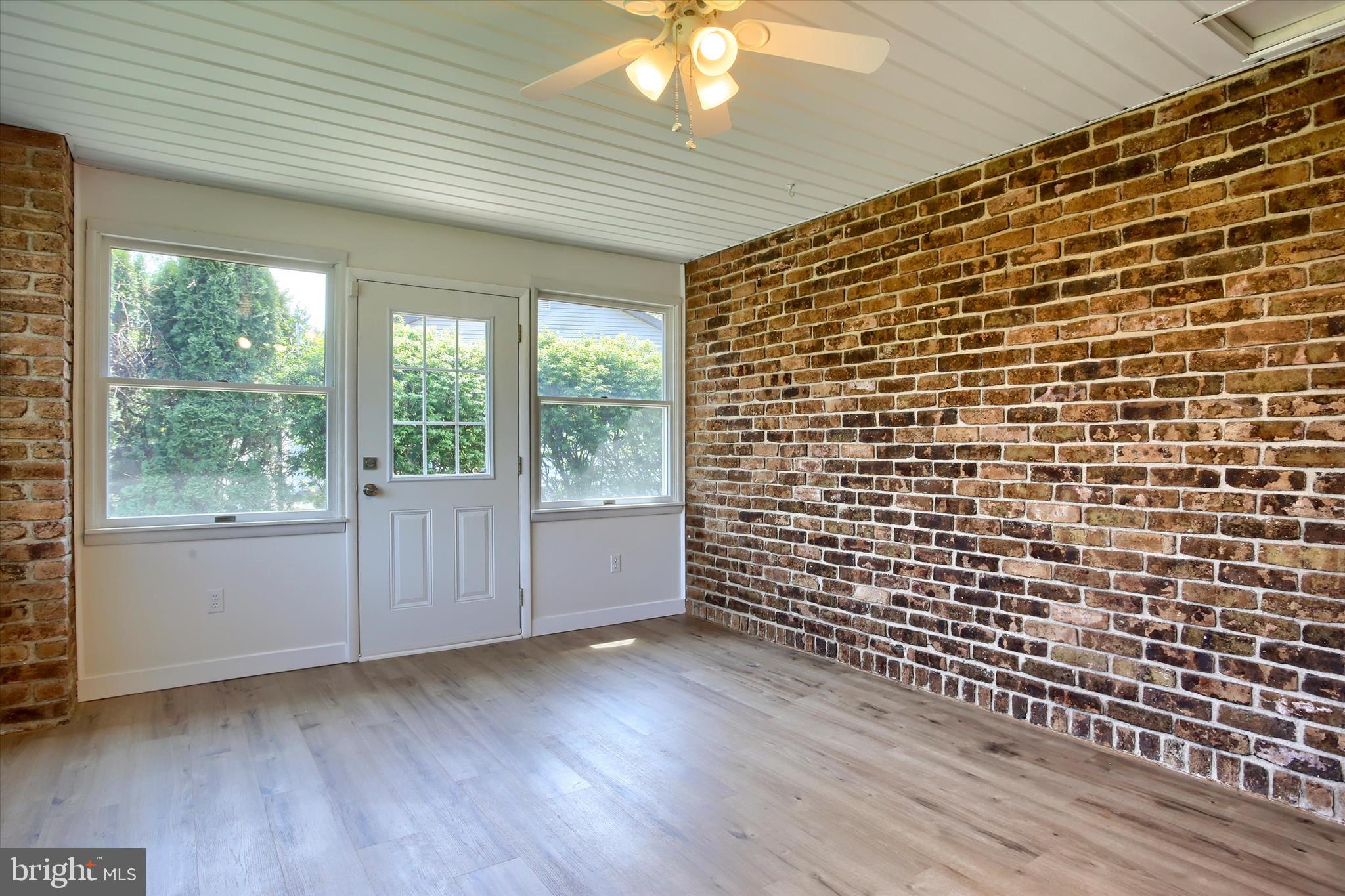 MEETING HOUSE HEIGHTS - Residential