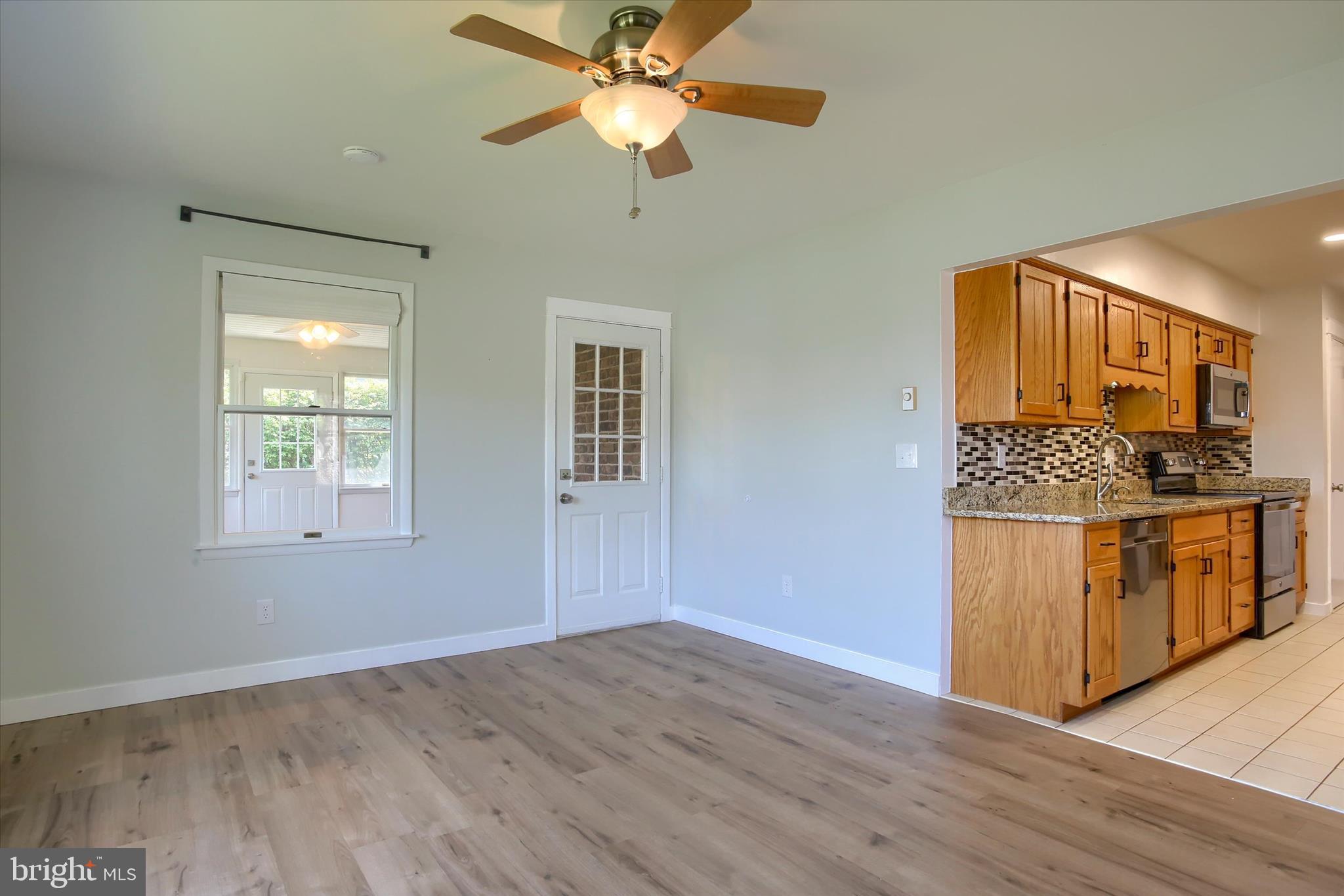 MEETING HOUSE HEIGHTS - Residential