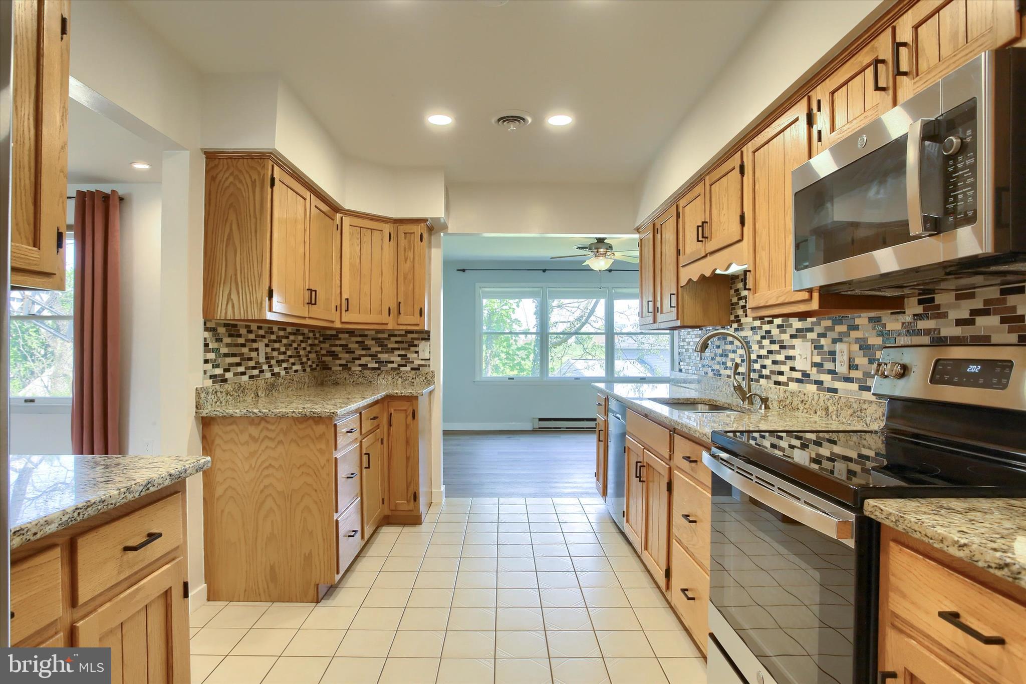 MEETING HOUSE HEIGHTS - Residential