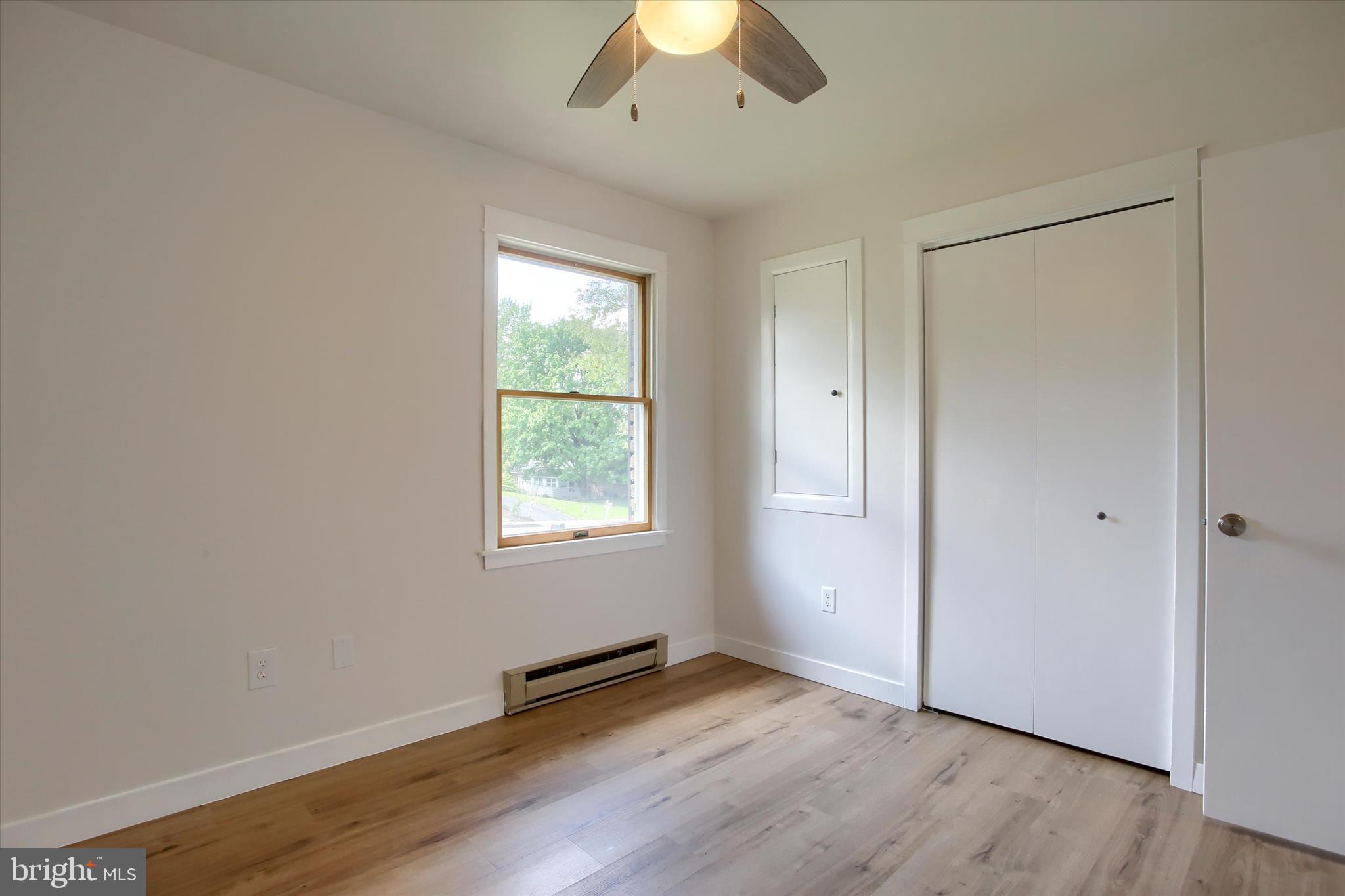 MEETING HOUSE HEIGHTS - Residential