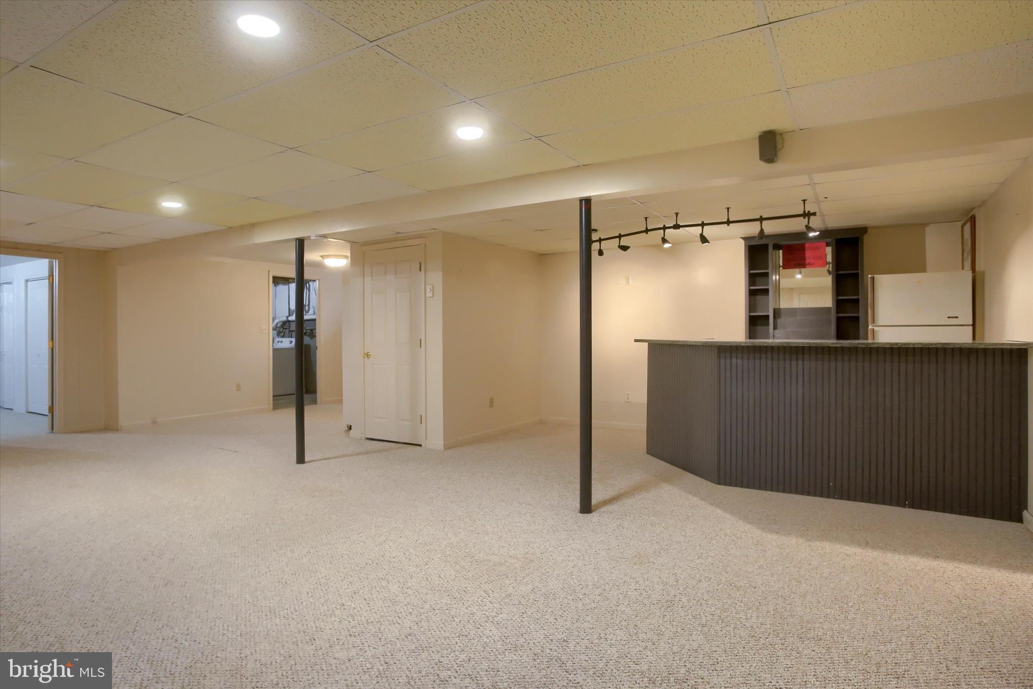 MEETING HOUSE HEIGHTS - Residential
