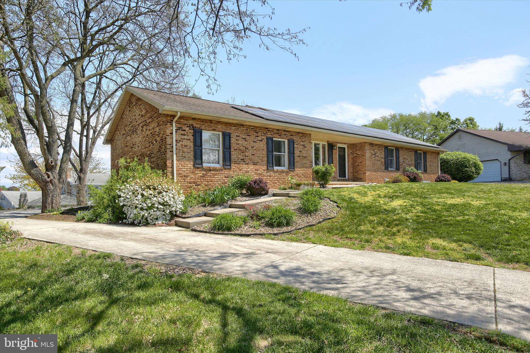 MEETING HOUSE HEIGHTS - Residential
